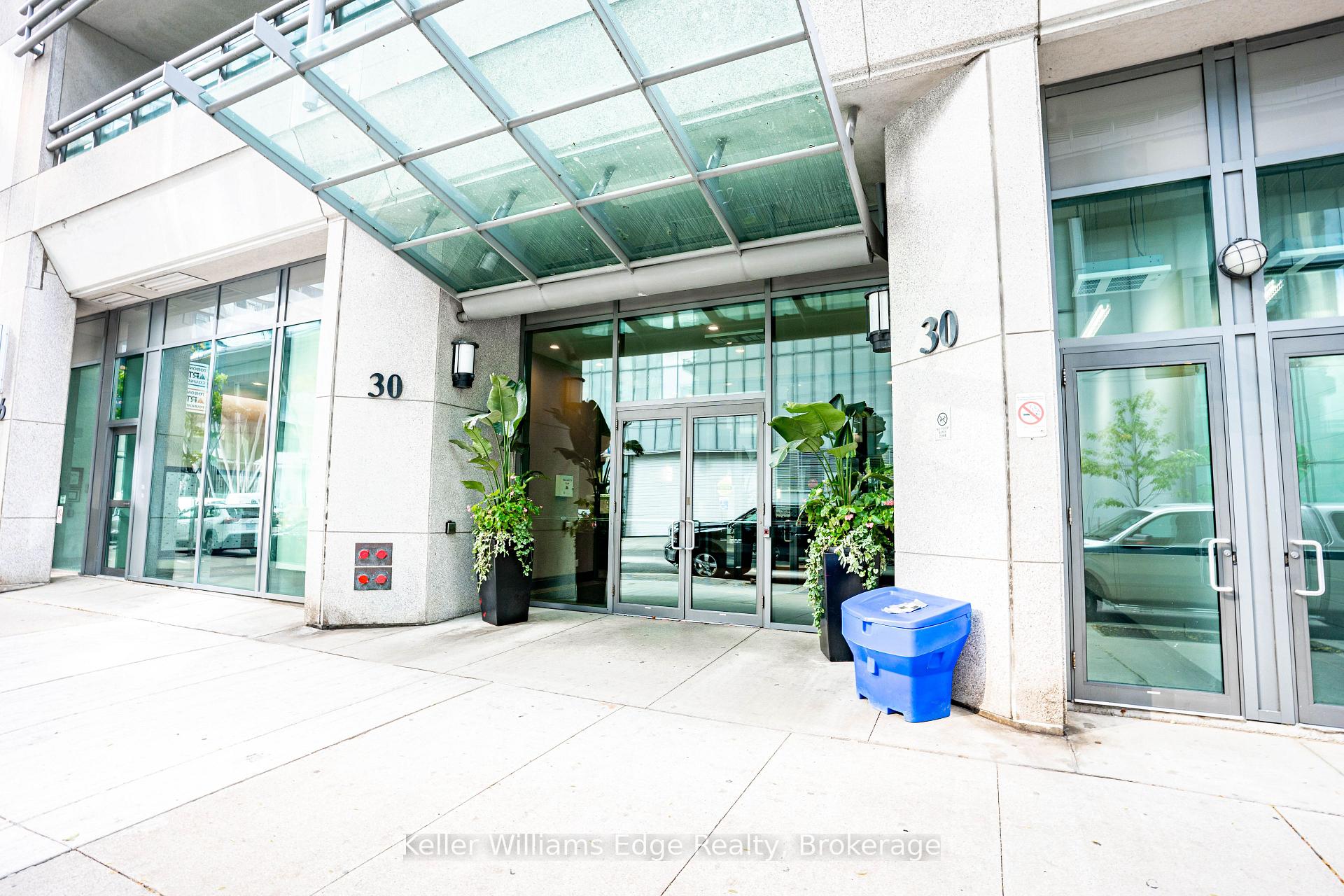 Photo 40 of Unit 2001, 30 Grand Trunk Crescent W, Toronto, Waterfront Communities — HOMEH