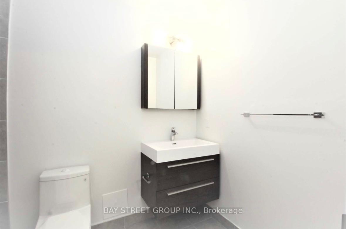 Photo 8 of Unit 805, 10 Rouge Drive W, Markham, Unionville — HOMEH