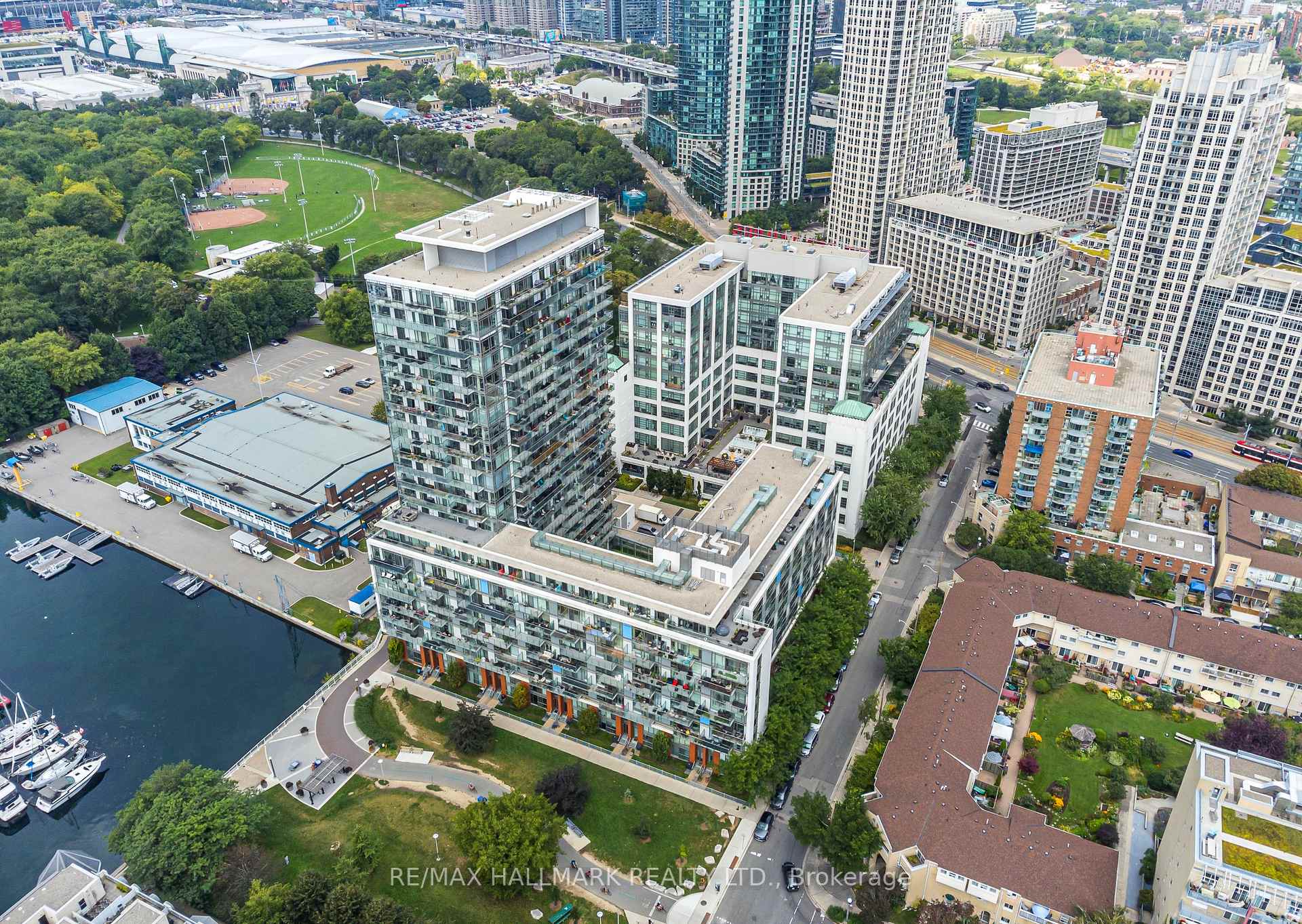 Photo 5 of Unit 919, 90 Stadium Road, Toronto, Niagara — HOMEH