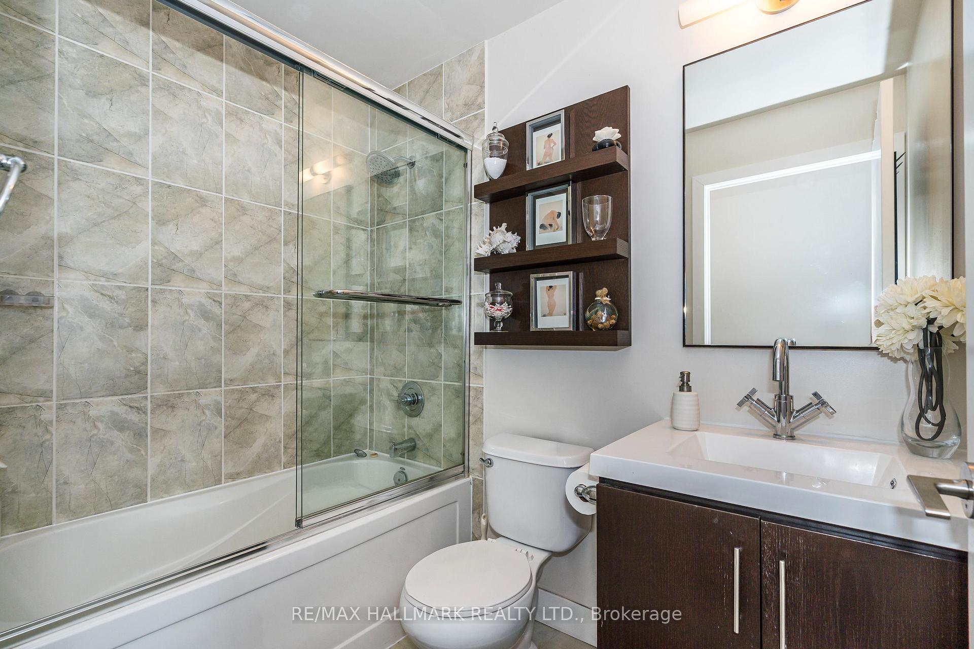Photo 19 of Unit 919, 90 Stadium Road, Toronto, Niagara — HOMEH
