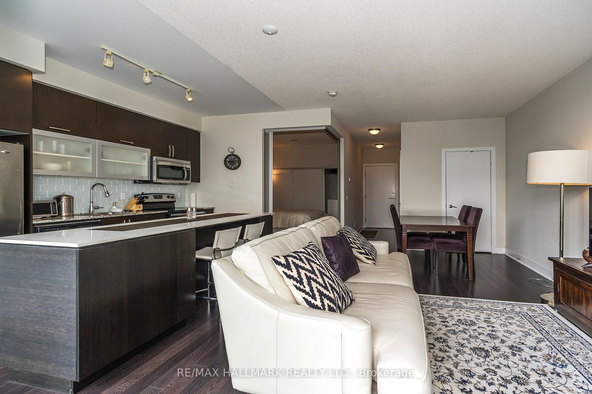 Photo 23 of Unit 919, 90 Stadium Road, Toronto, Niagara — HOMEH