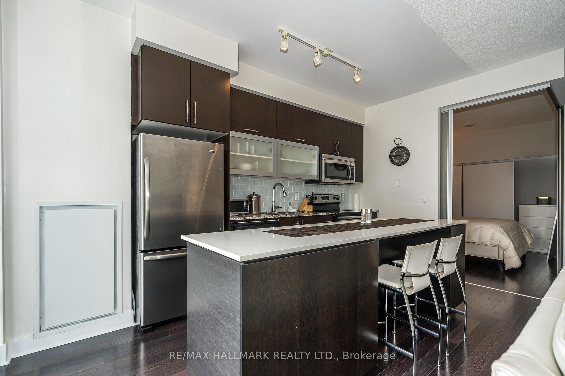 Photo 29 of Unit 919, 90 Stadium Road, Toronto, Niagara — HOMEH