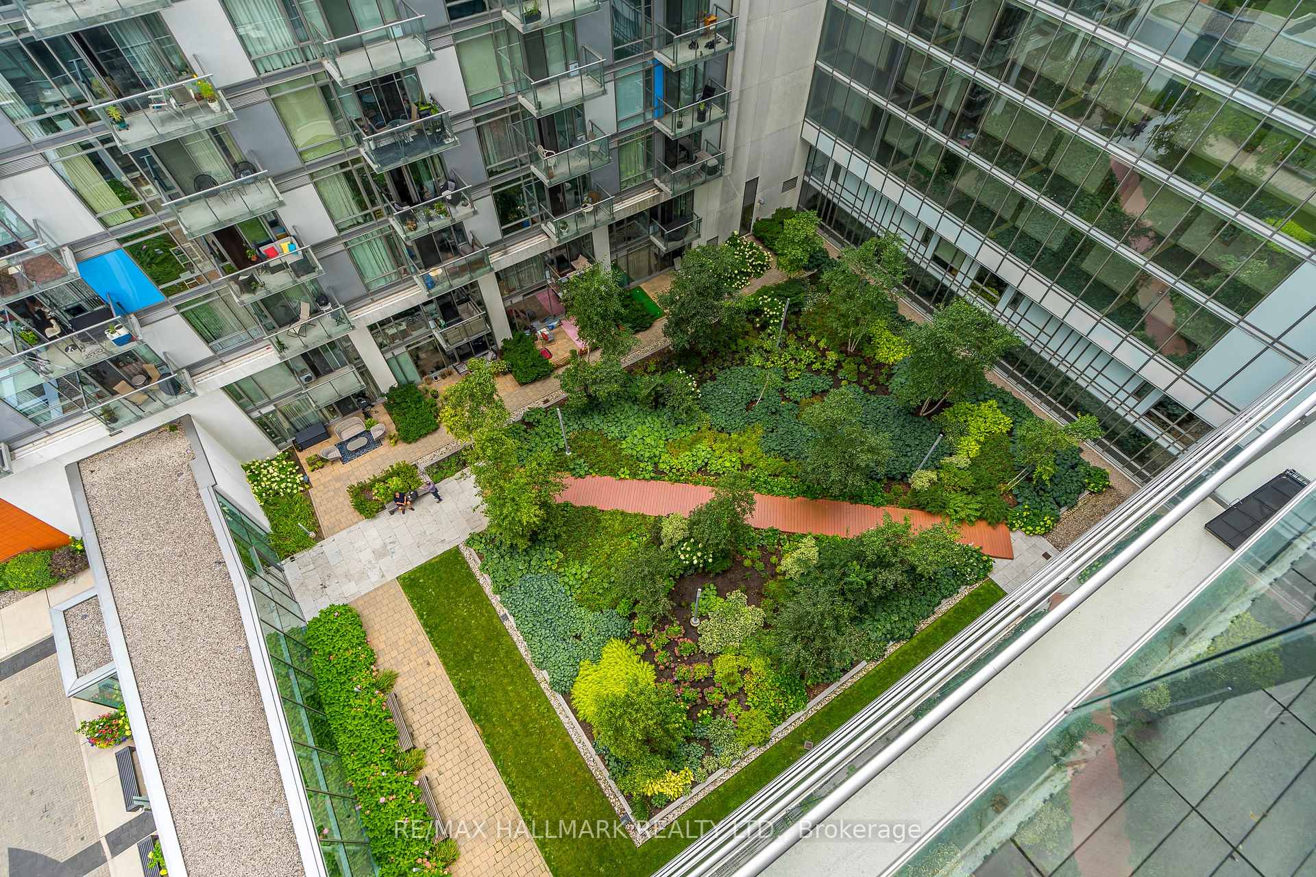 Photo 35 of Unit 919, 90 Stadium Road, Toronto, Niagara — HOMEH