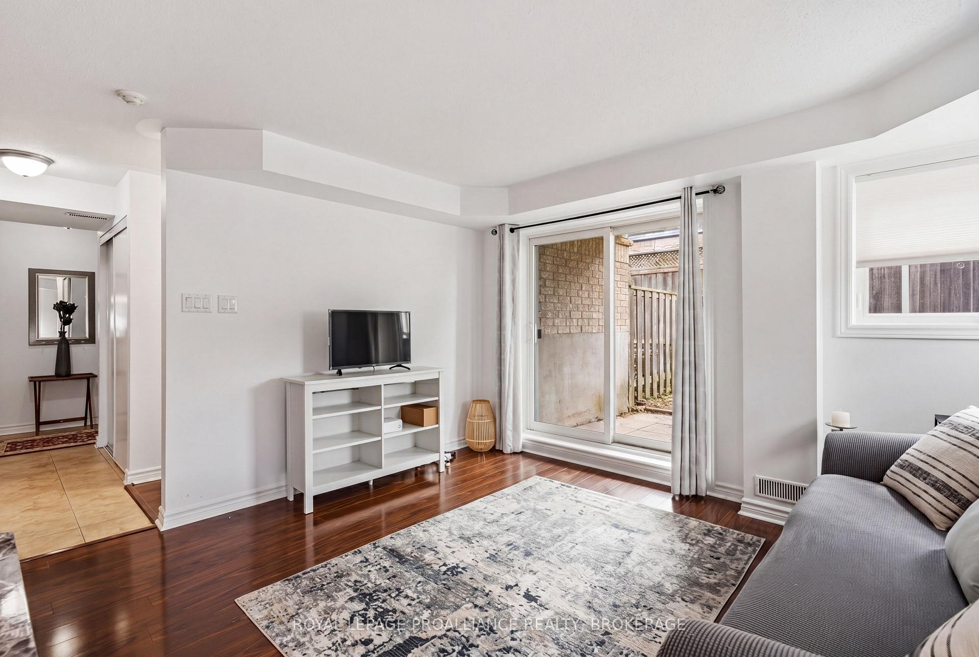 Photo 15 of Unit 2, 510 Stonefield Private, Ottawa, Barrhaven East — HOMEH