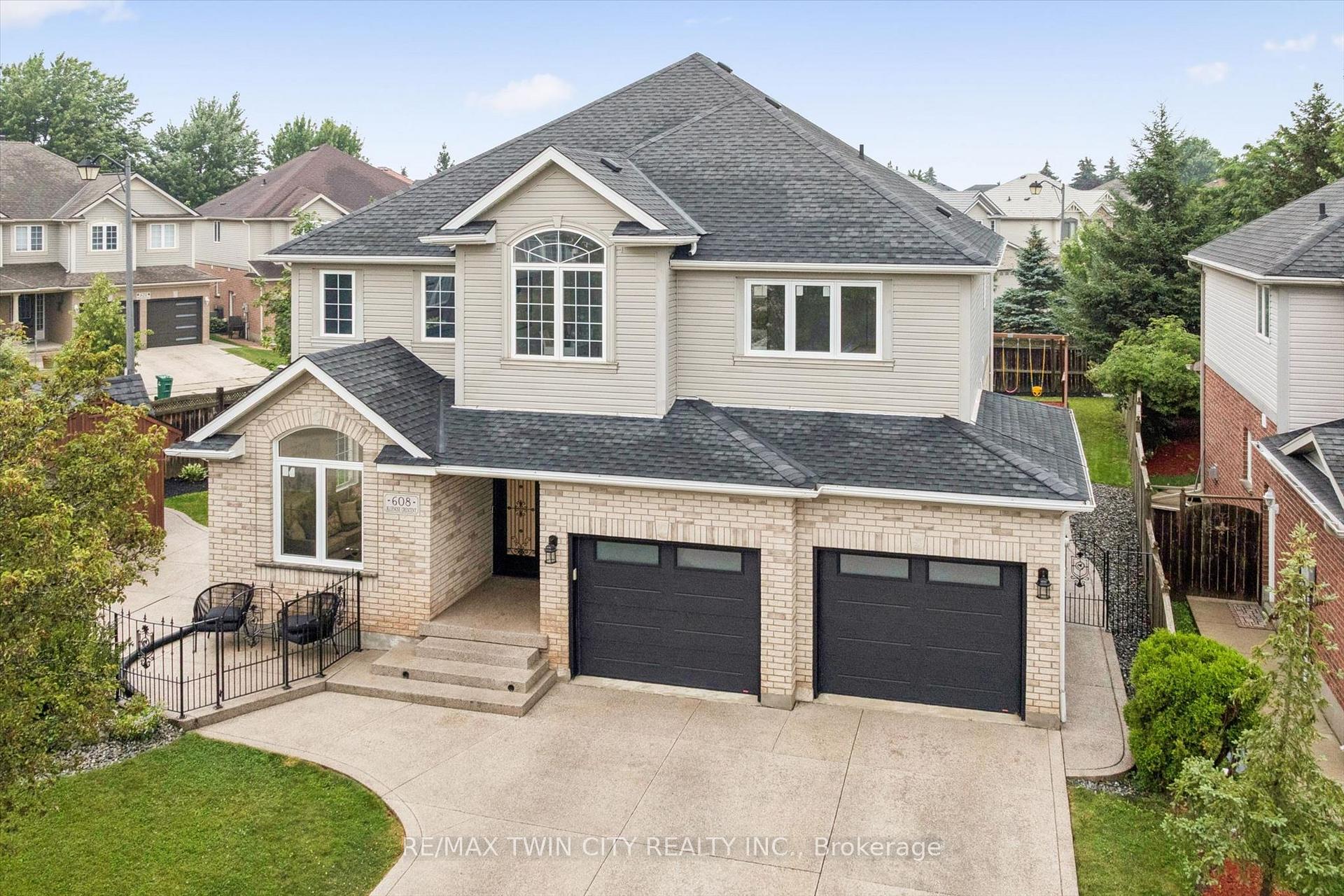 Photo 2 of 608 Bluenose Crescent, Waterloo, Eastbridge — HOMEH
