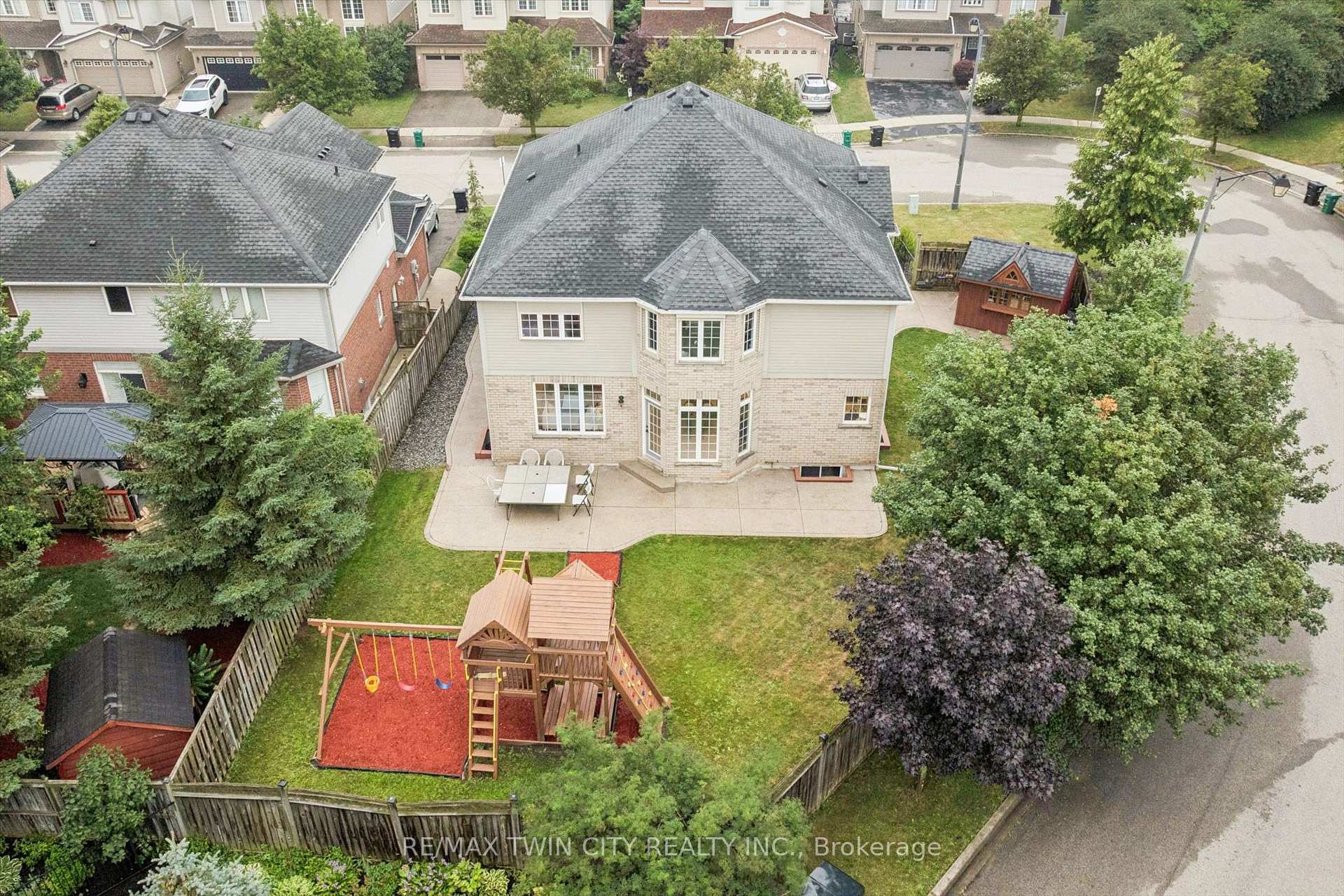 Photo 36 of 608 Bluenose Crescent, Waterloo, Eastbridge — HOMEH