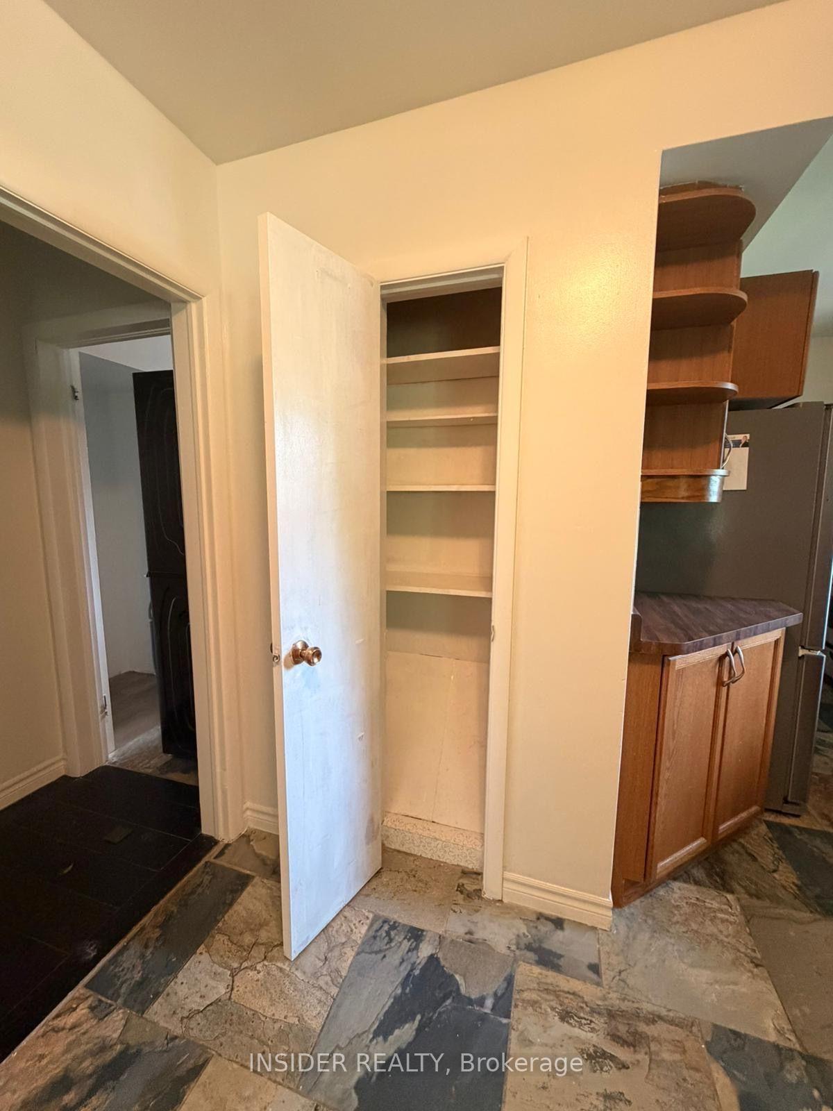 Photo 12 of 1210 Patann Drive, London, East D — HOMEH