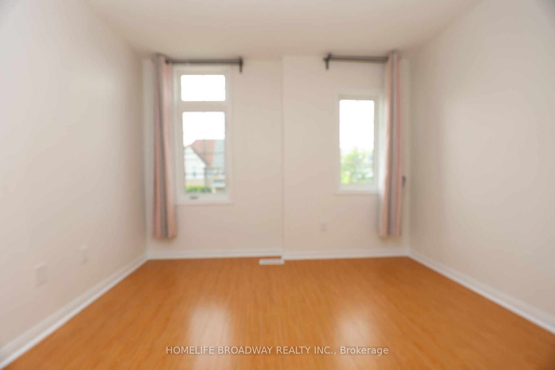 Photo 11 of 775 Bur Oak Avenue, Markham, Wismer — HOMEH