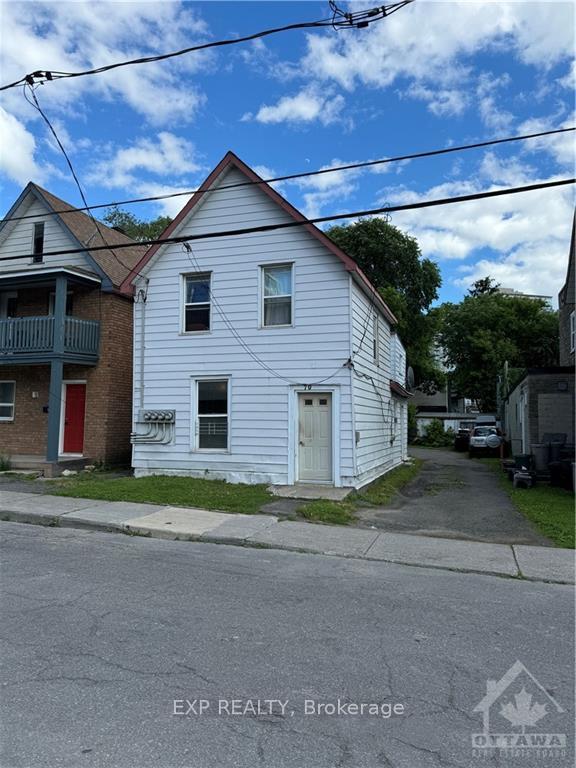 Photo 2 of Unit 3, 70 Barrette Street, Ottawa, Vanier — HOMEH