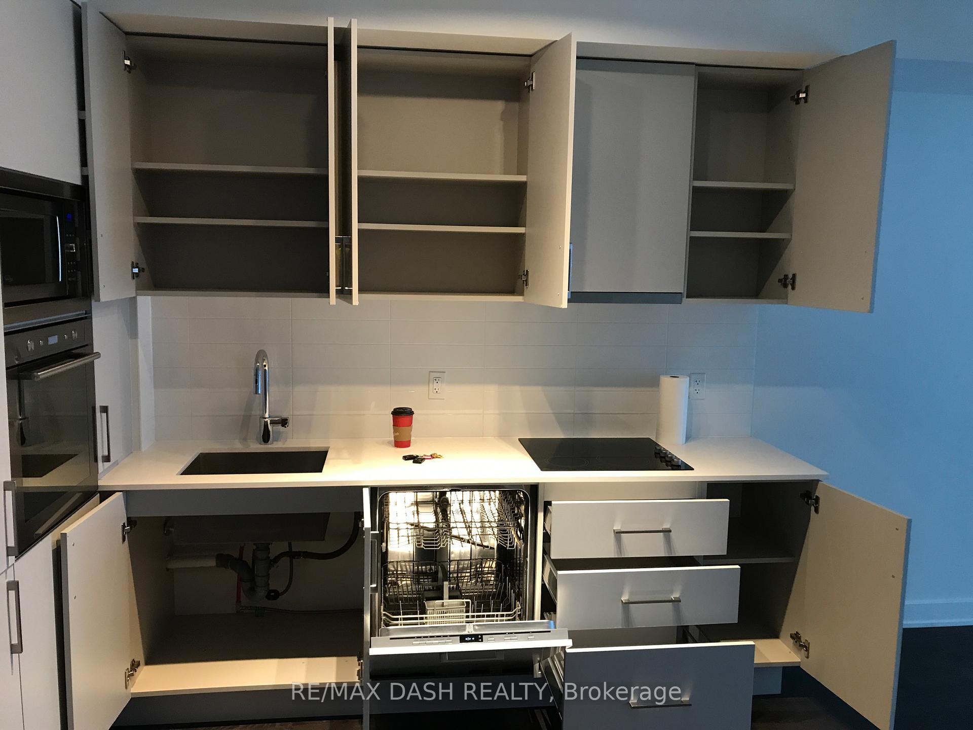 Photo 4 of Unit 1214E, 576 Front Street W, Toronto, Waterfront Communities — HOMEH