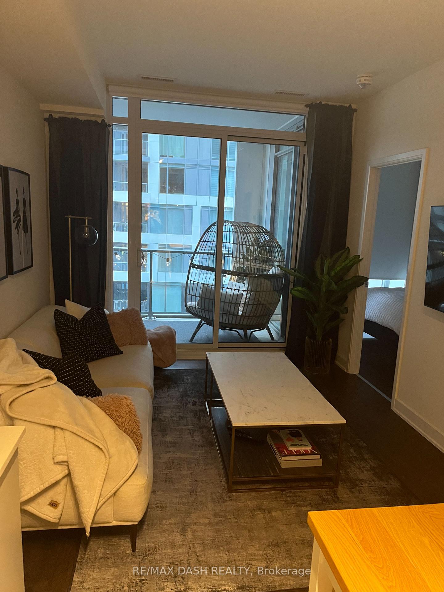 Photo 6 of Unit 1214E, 576 Front Street W, Toronto, Waterfront Communities — HOMEH