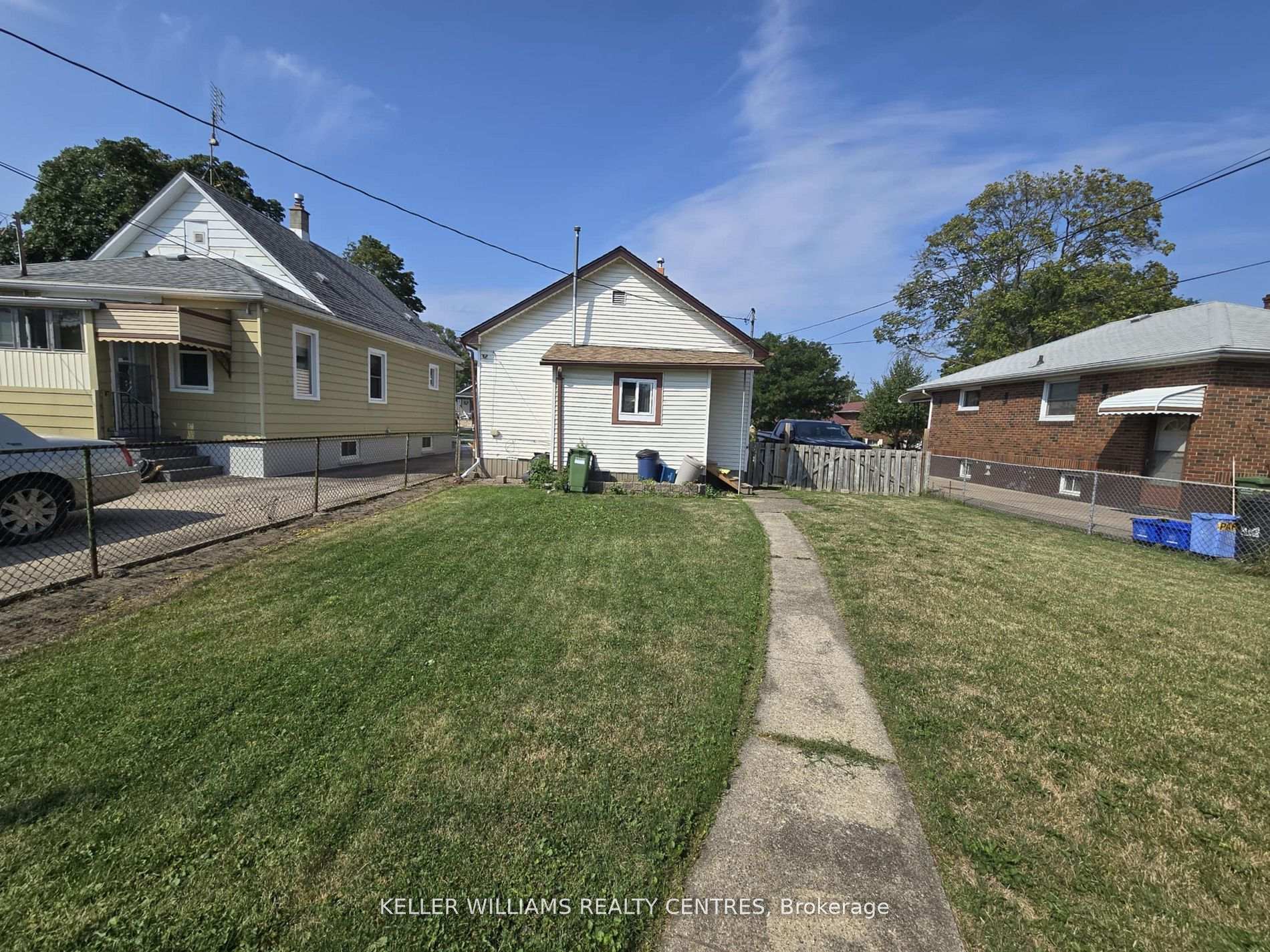 Photo 16 of 1868 Albert Road, Windsor, South Walkerville — HOMEH