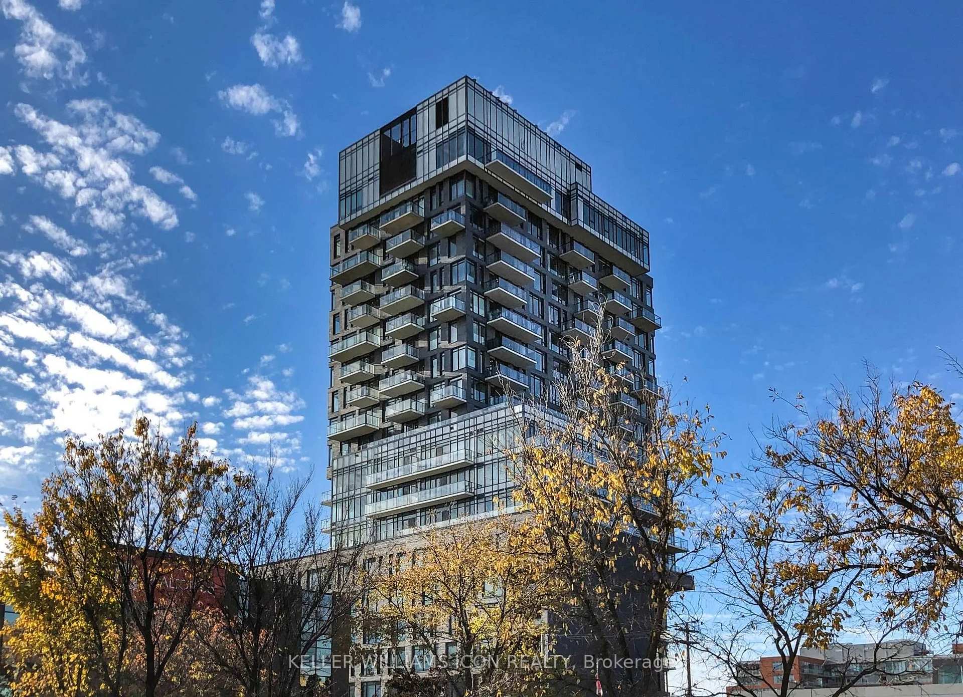 Front of Unit 201, 203 Catherine st Street