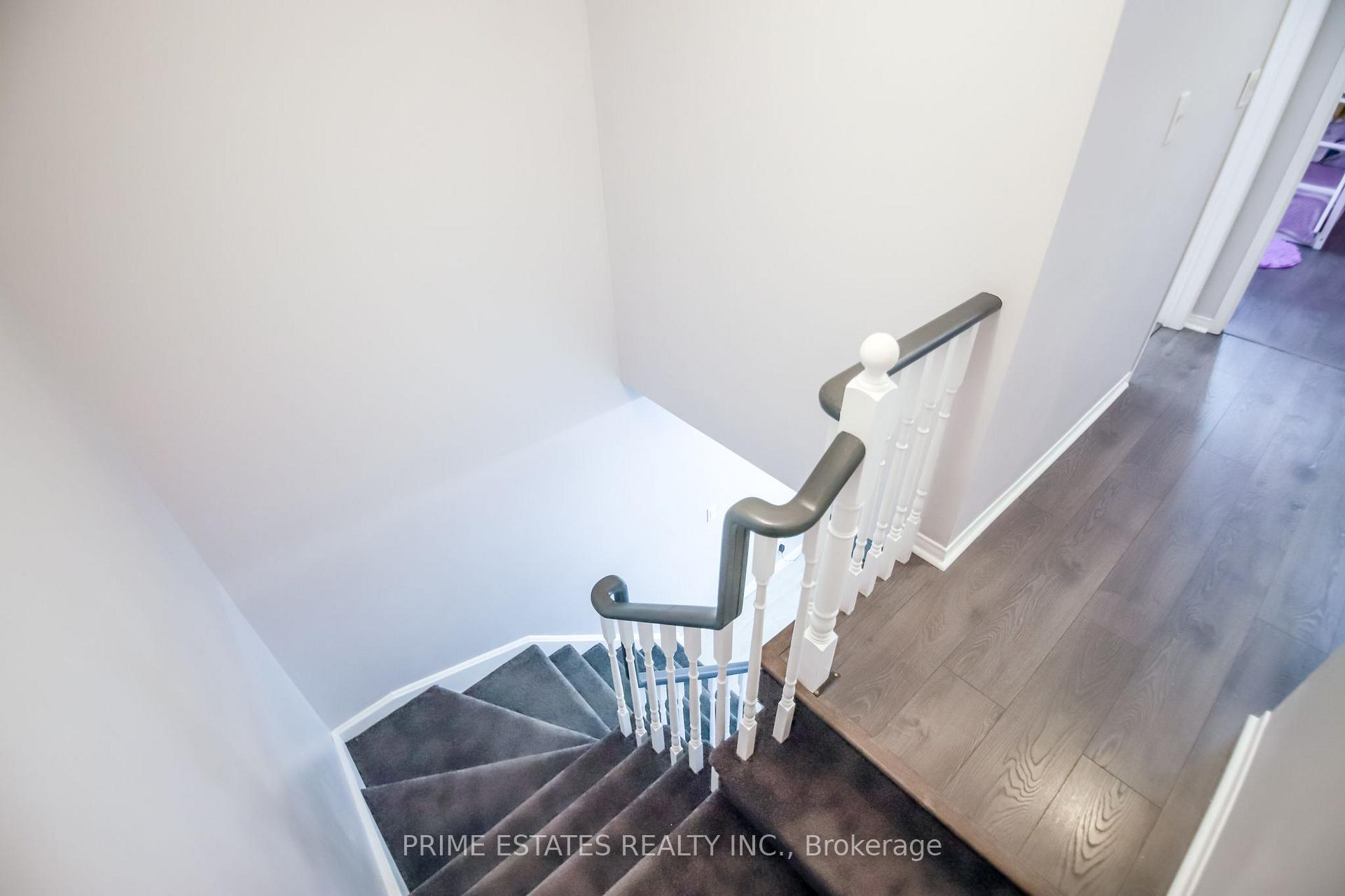 Photo 30 of 1774 Woodgate Trail, Oshawa, Samac — HOMEH