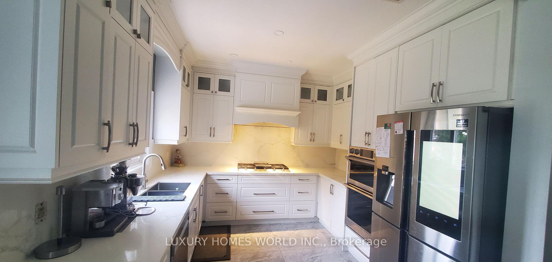 Photo 5 of 160 Featherstone Avenue, Markham, Middlefield — HOMEH