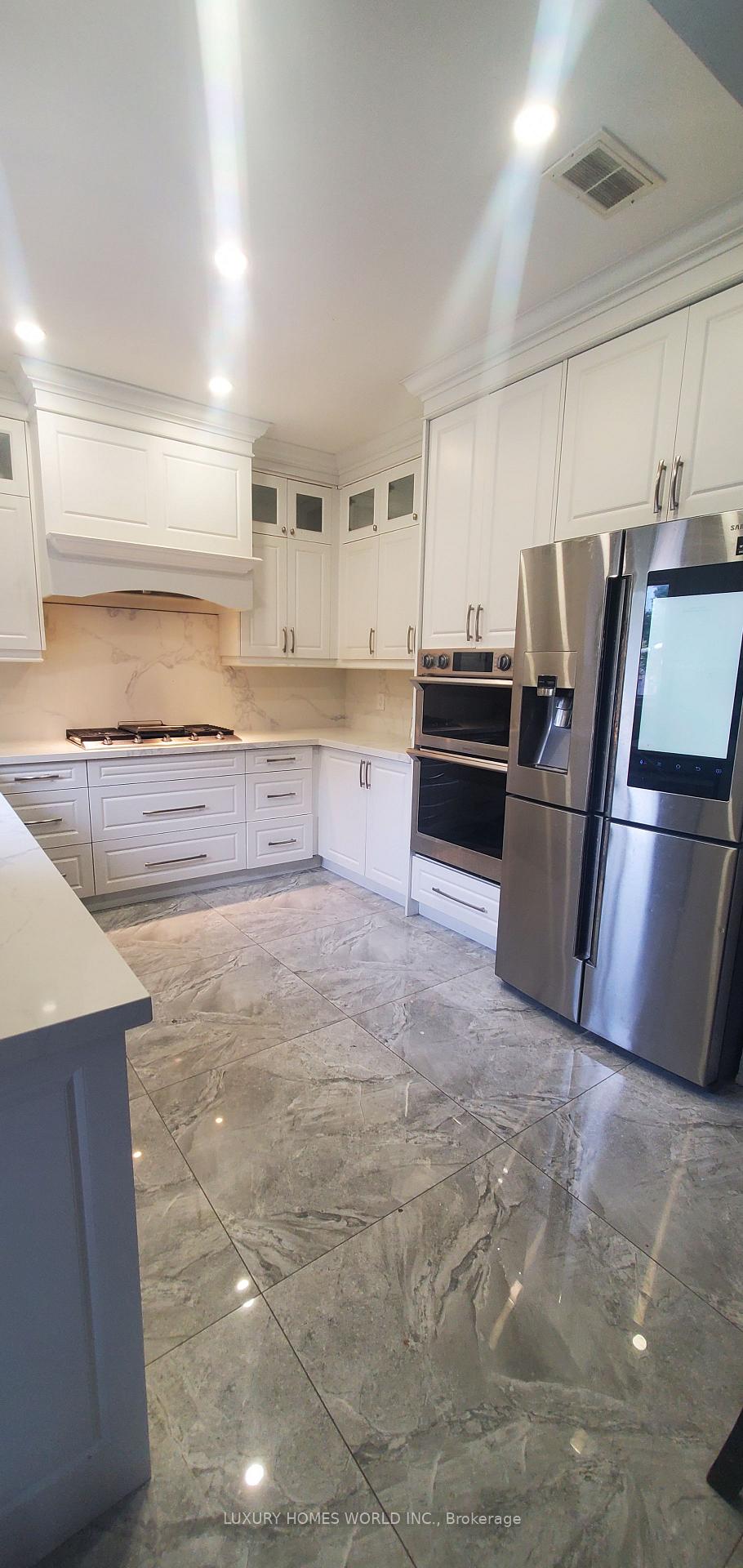 Photo 7 of 160 Featherstone Avenue, Markham, Middlefield — HOMEH