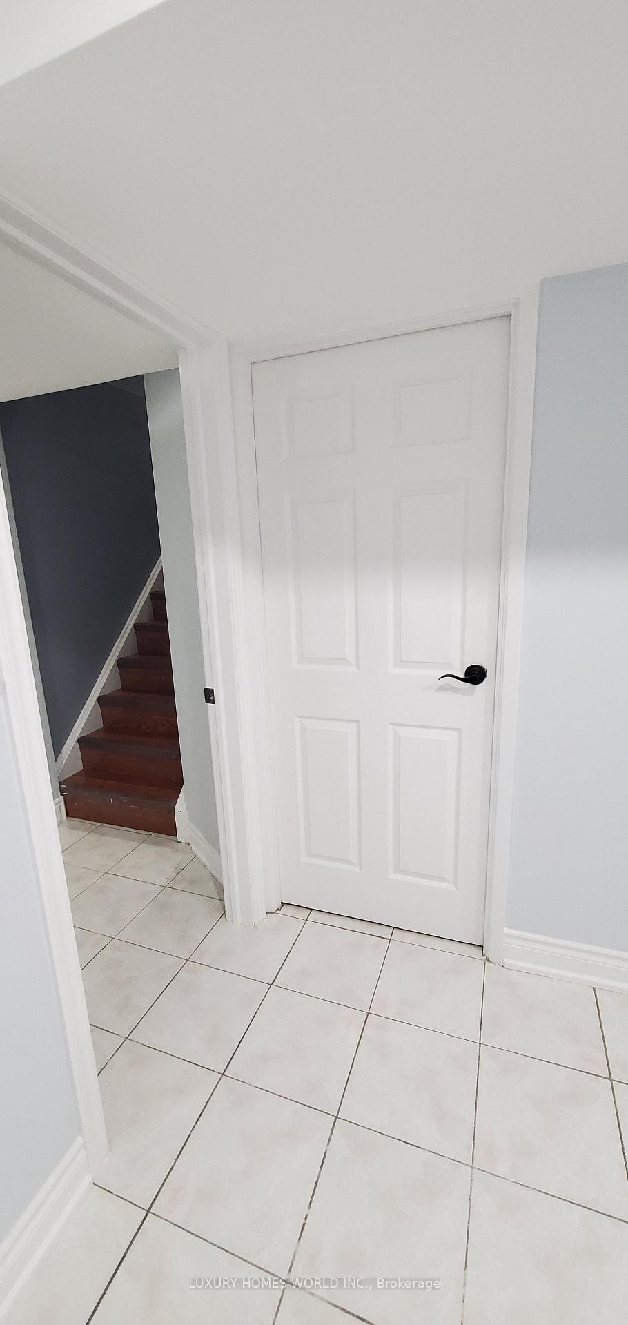 Photo 13 of 160 Featherstone Avenue, Markham, Middlefield — HOMEH