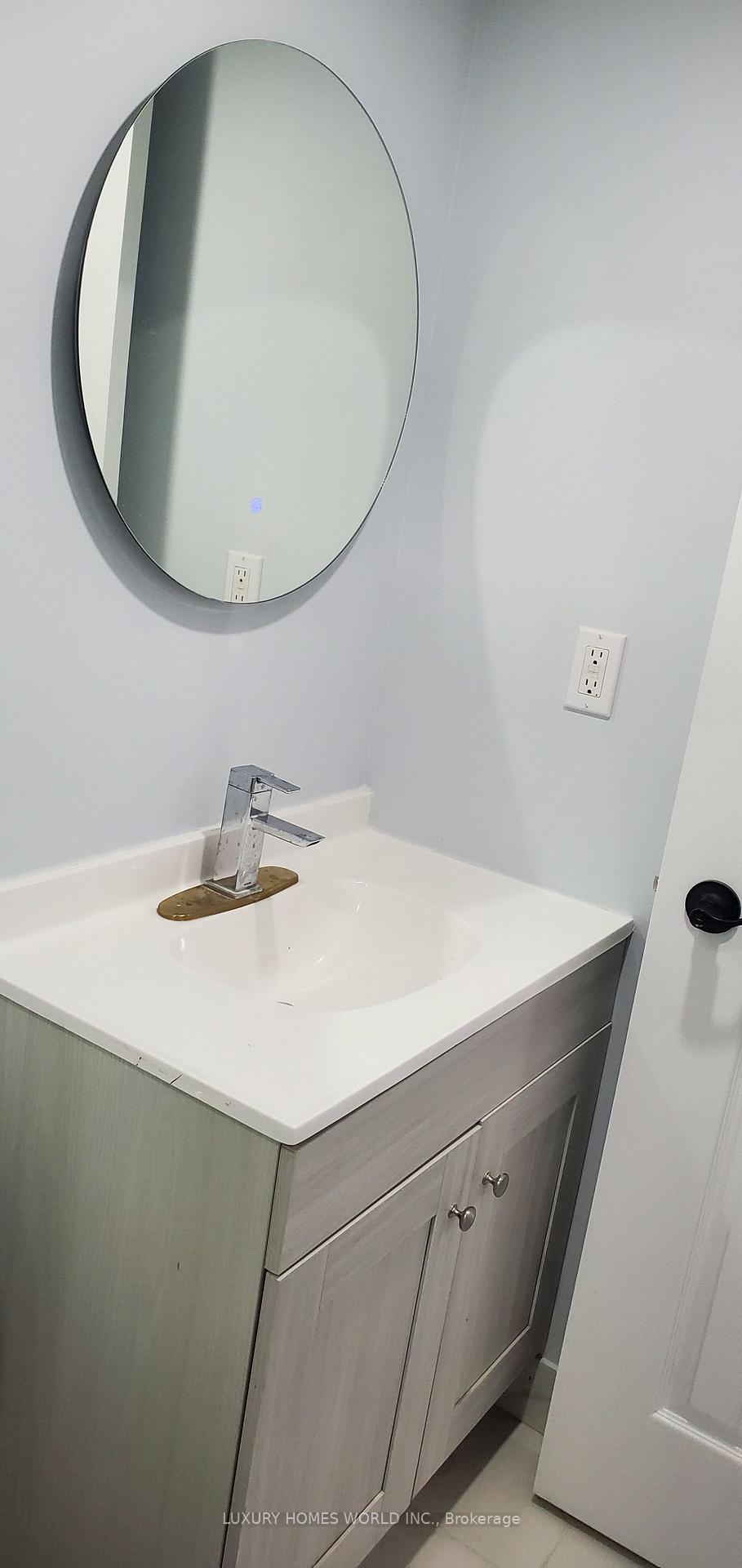 Photo 21 of 160 Featherstone Avenue, Markham, Middlefield — HOMEH