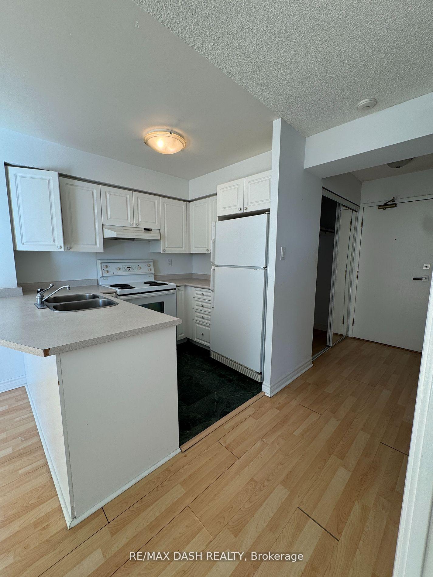 Photo 9 of Unit 1113, 109 Front Street E, Toronto, Moss Park — HOMEH