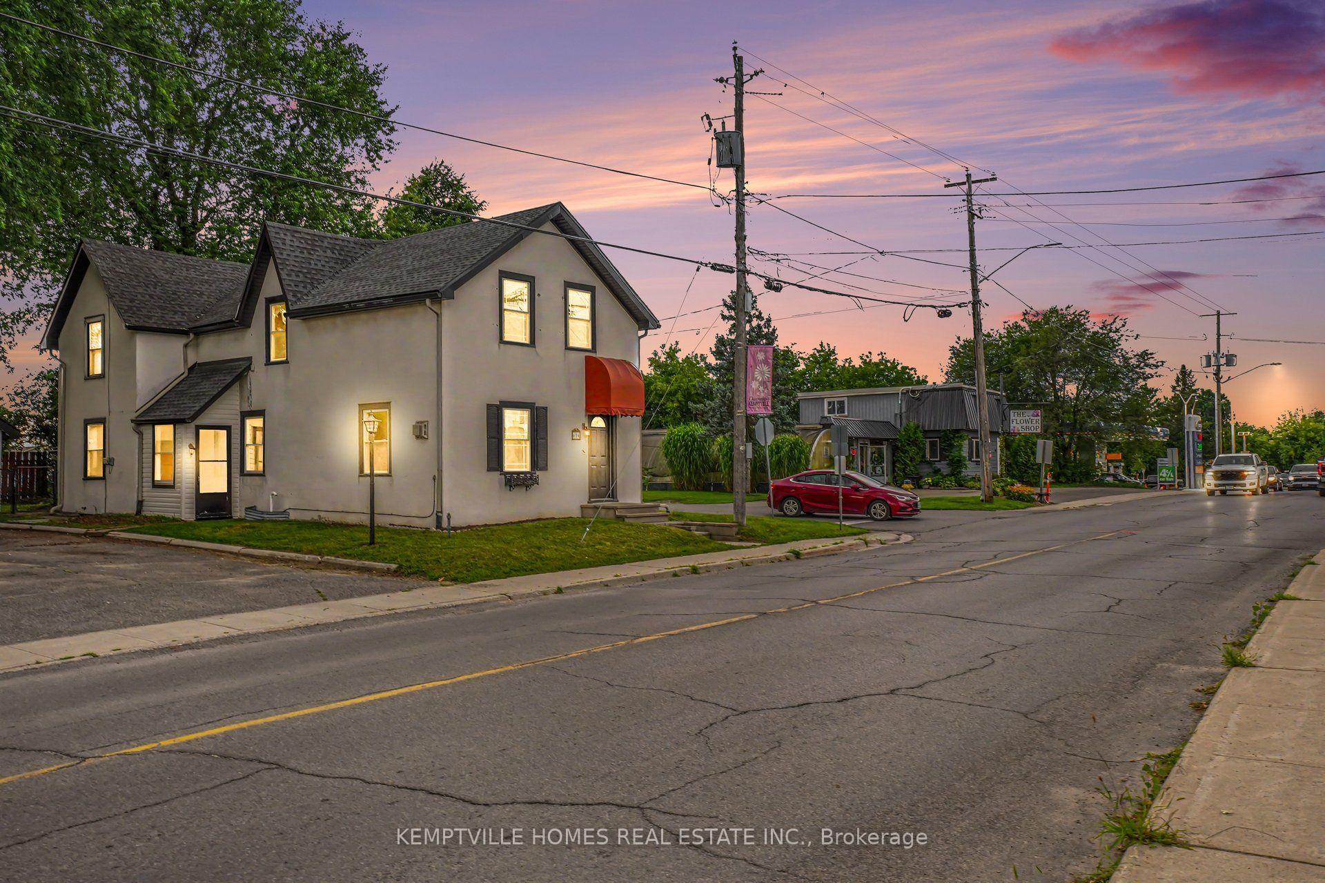 Front of 616 Rideau Street