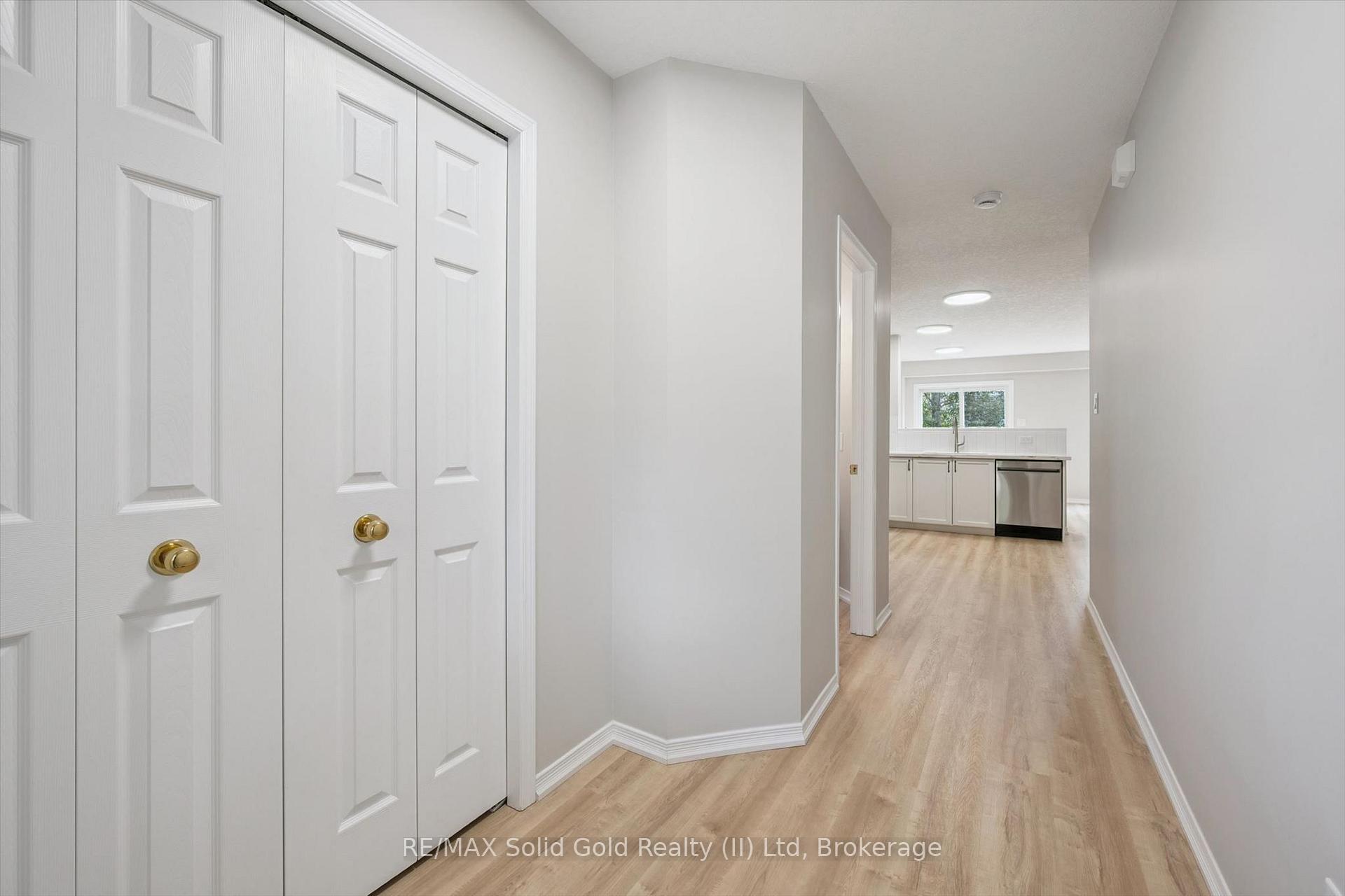 Photo 6 of 751 Laurelwood Drive, Waterloo, Erbsville/Laurelwood — HOMEH