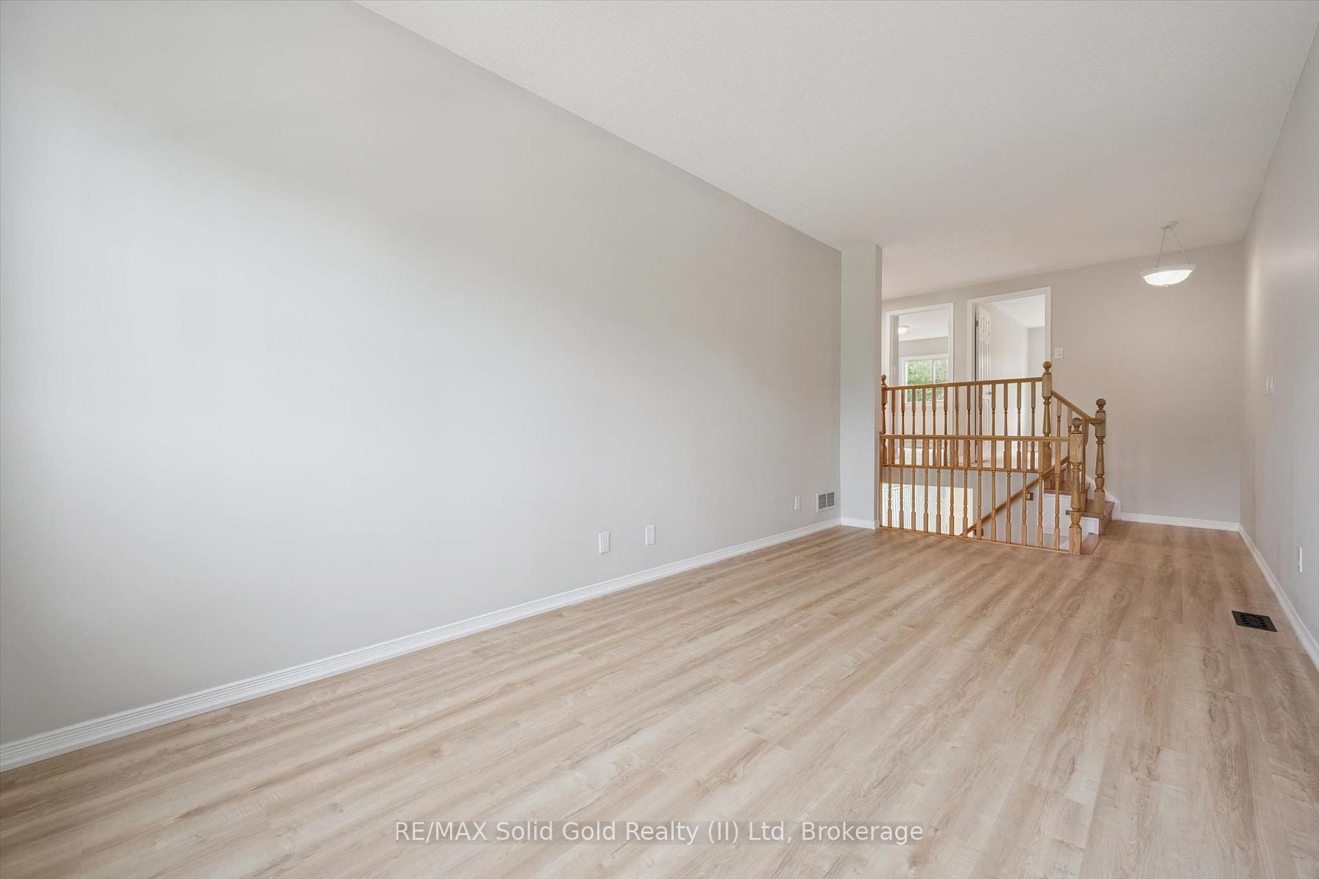 Photo 25 of 751 Laurelwood Drive, Waterloo, Erbsville/Laurelwood — HOMEH
