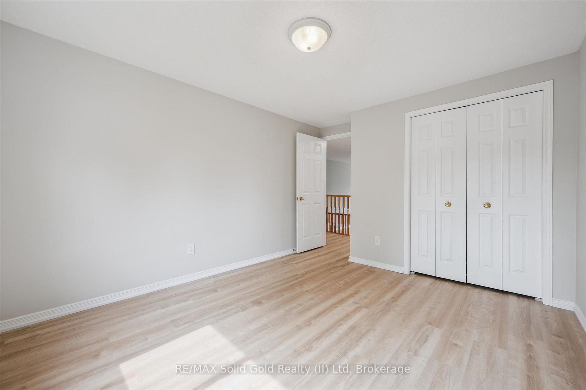 Photo 37 of 751 Laurelwood Drive, Waterloo, Erbsville/Laurelwood — HOMEH