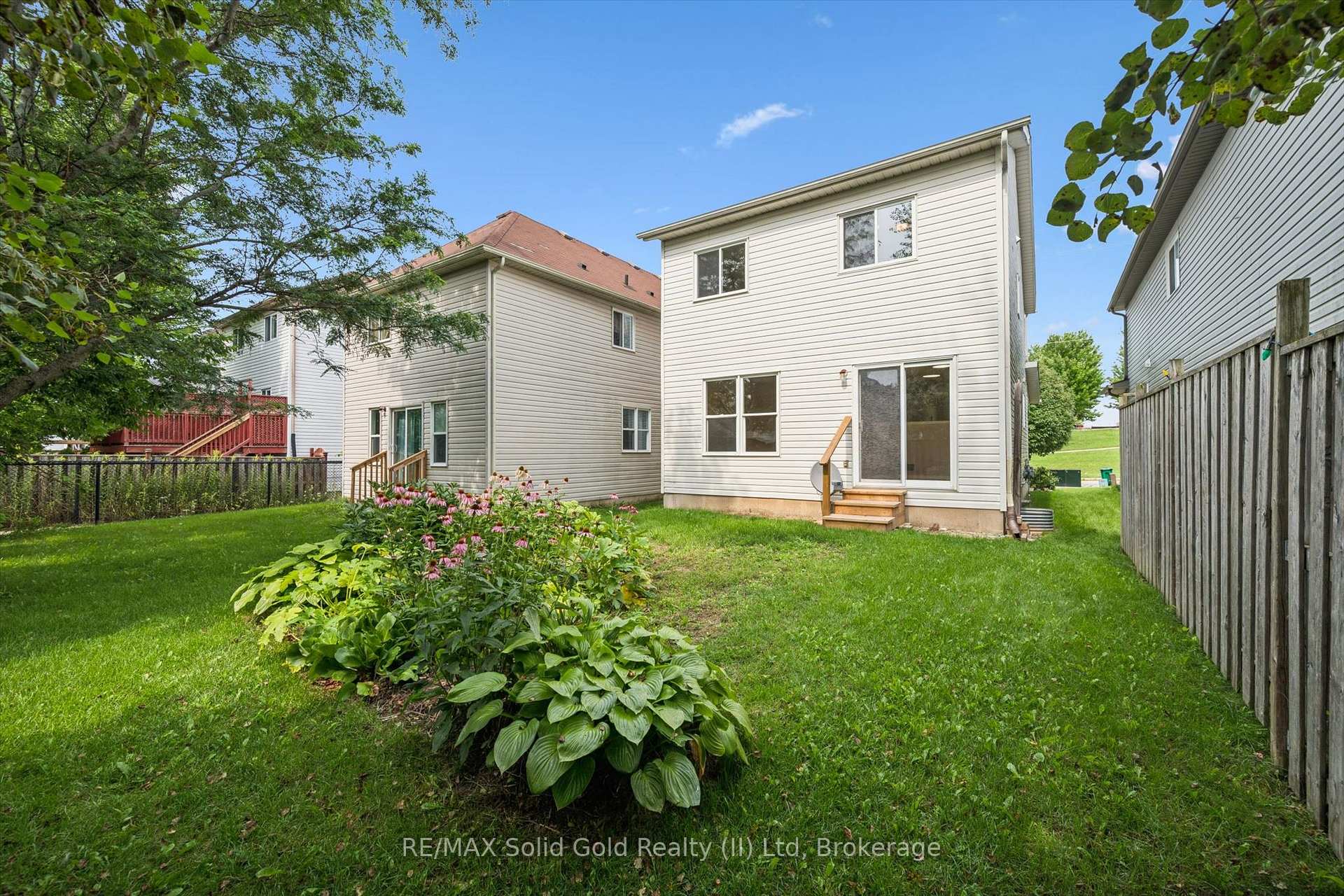 Photo 44 of 751 Laurelwood Drive, Waterloo, Erbsville/Laurelwood — HOMEH