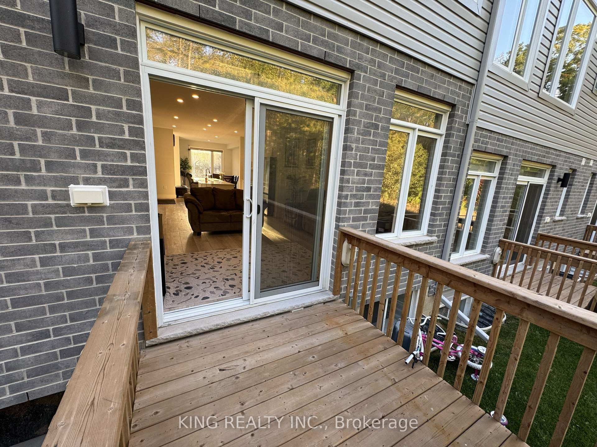 Photo 21 of Unit 45, 990 Deveron Crescent, London, South J — HOMEH