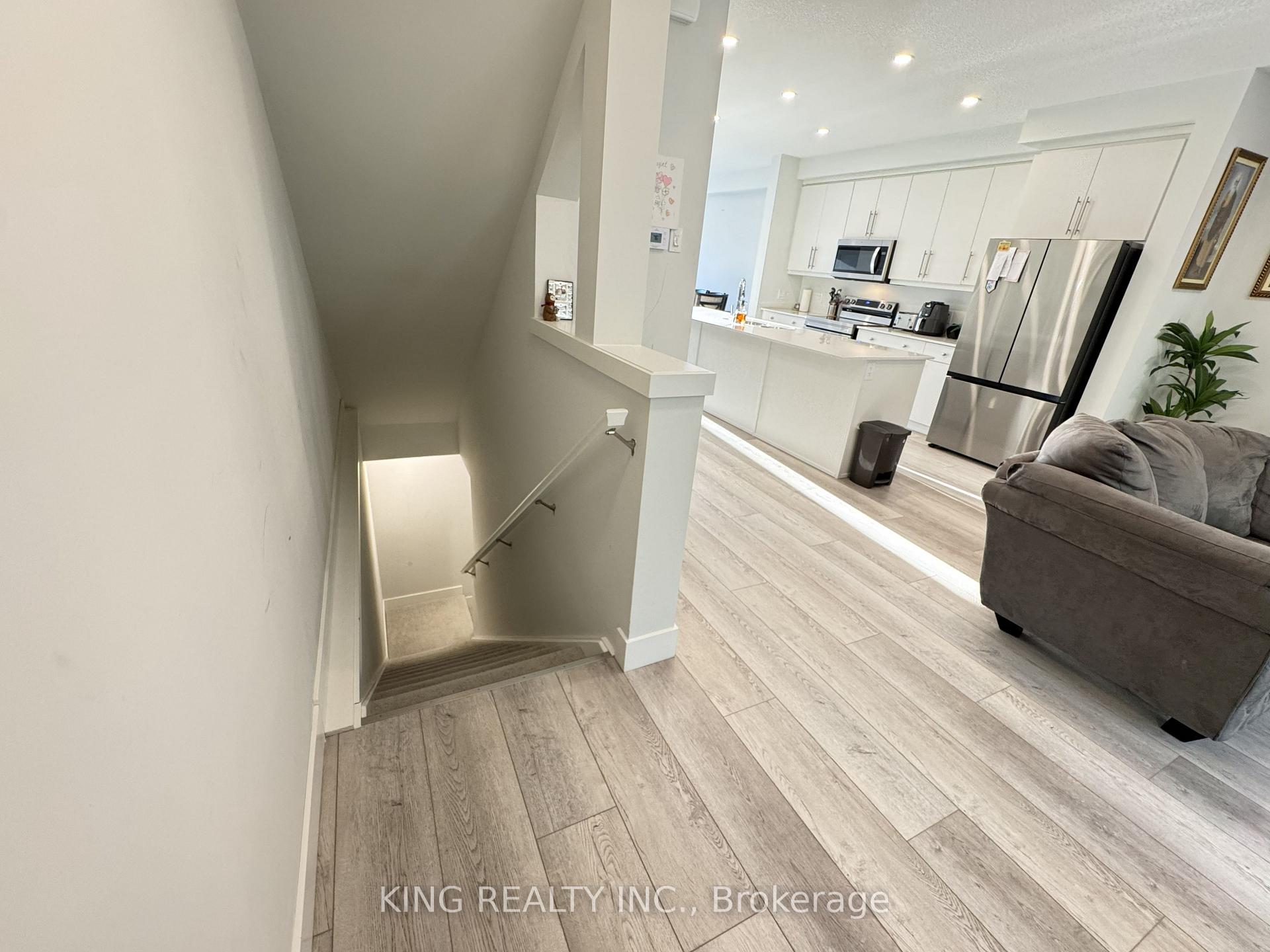 Photo 23 of Unit 45, 990 Deveron Crescent, London, South J — HOMEH