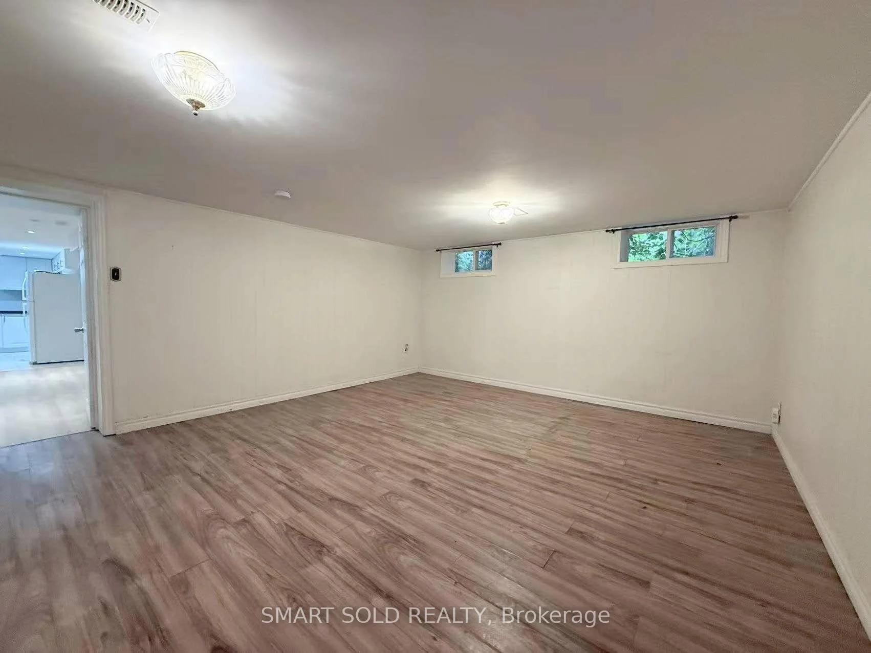 Photo 11 of 32 East Drive, Markham, Unionville — HOMEH