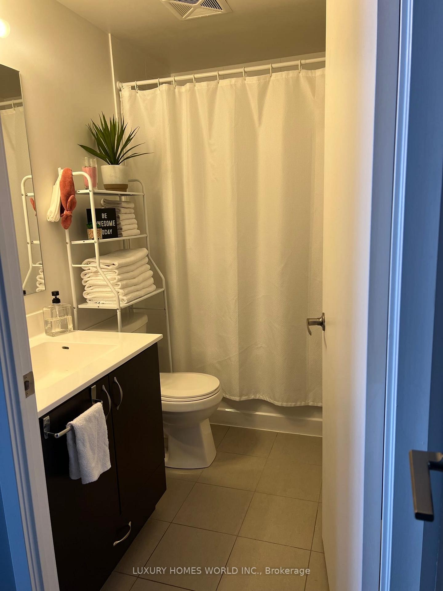 Photo 16 of Unit 907, 11 Superior Avenue, Etobicoke, Mimico — HOMEH
