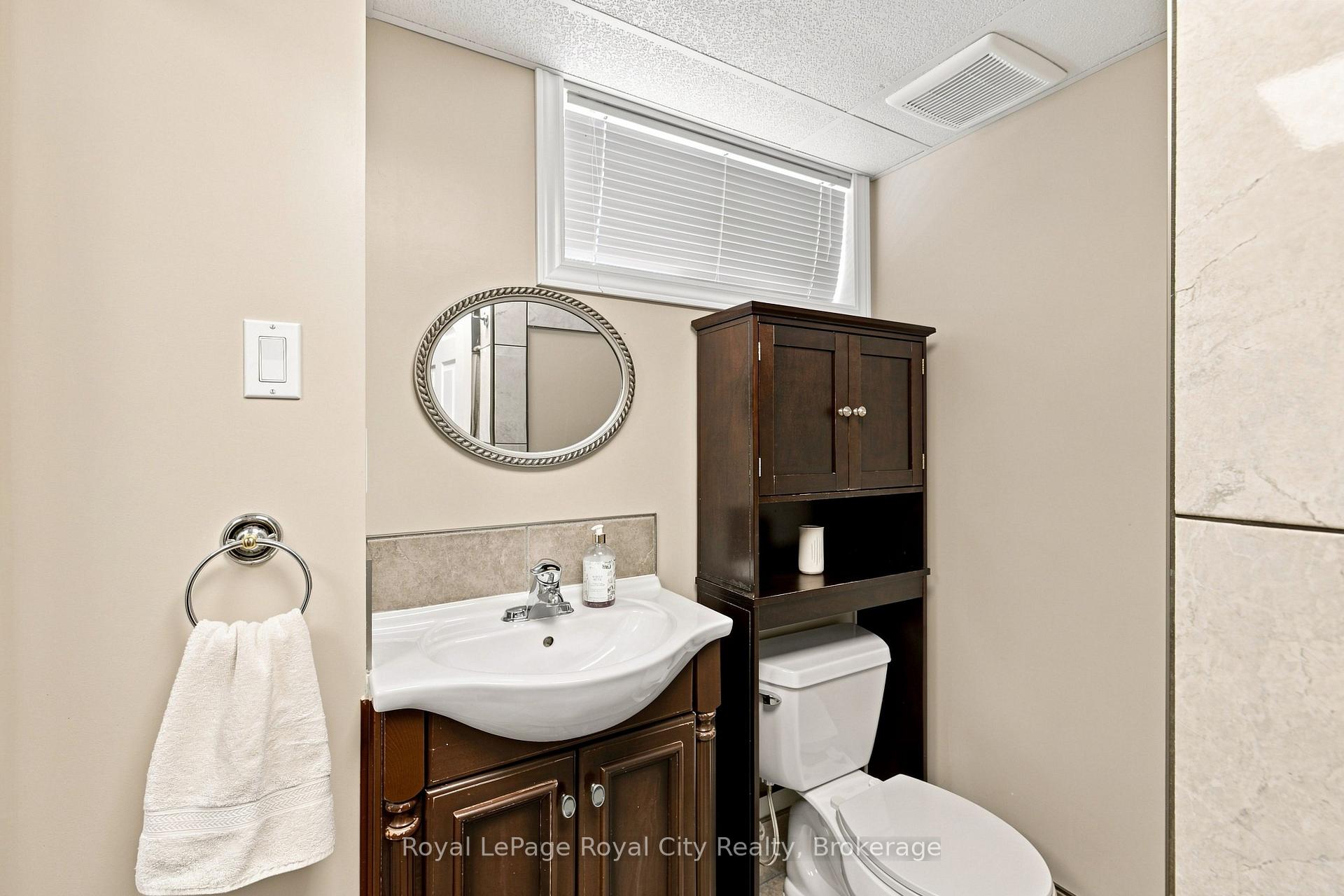 Photo 29 of 27 Carey Crescent, Guelph, Willow West/Sugarbush/West Acres — HOMEH