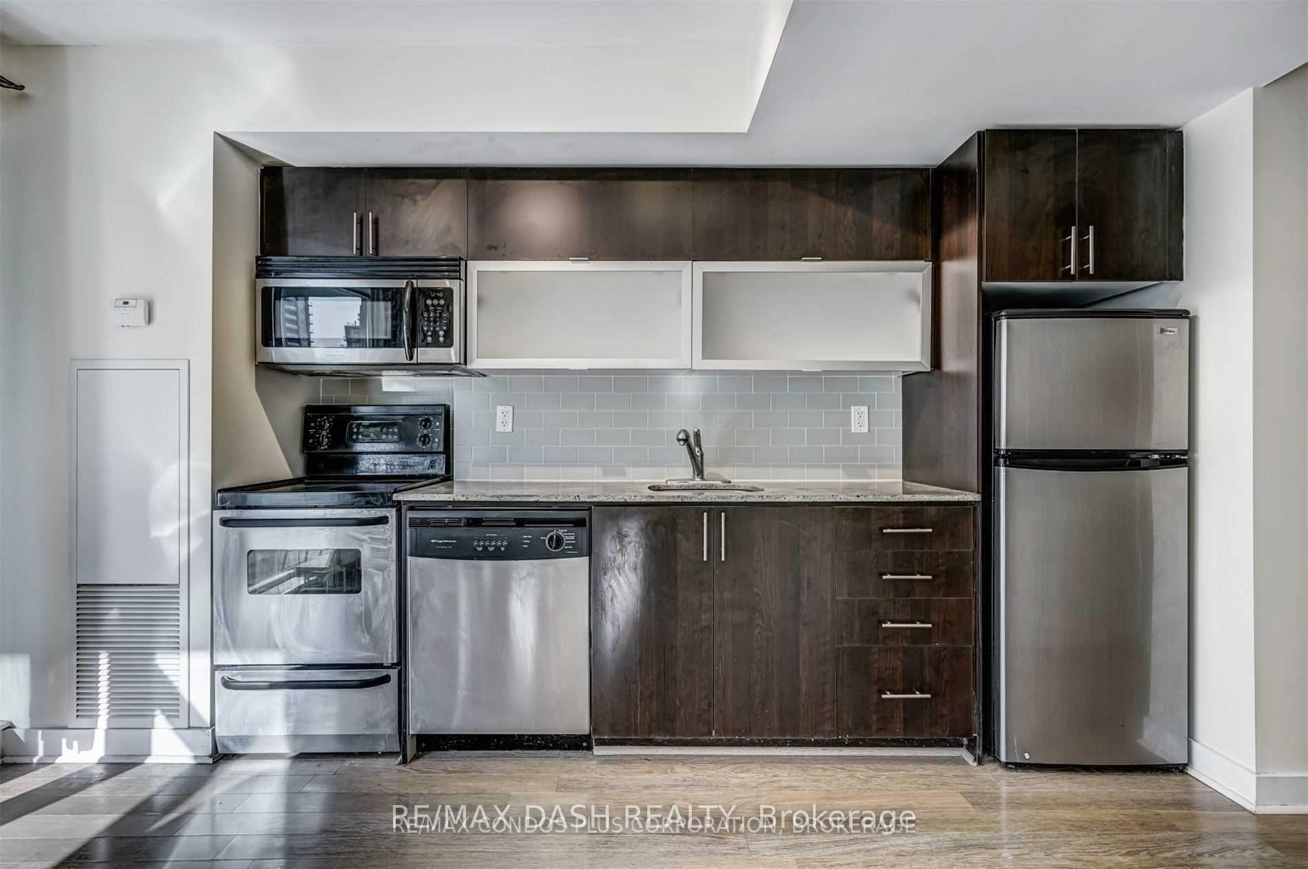Photo 4 of Unit 701, 80 Western Battery Road, Toronto, Niagara — HOMEH
