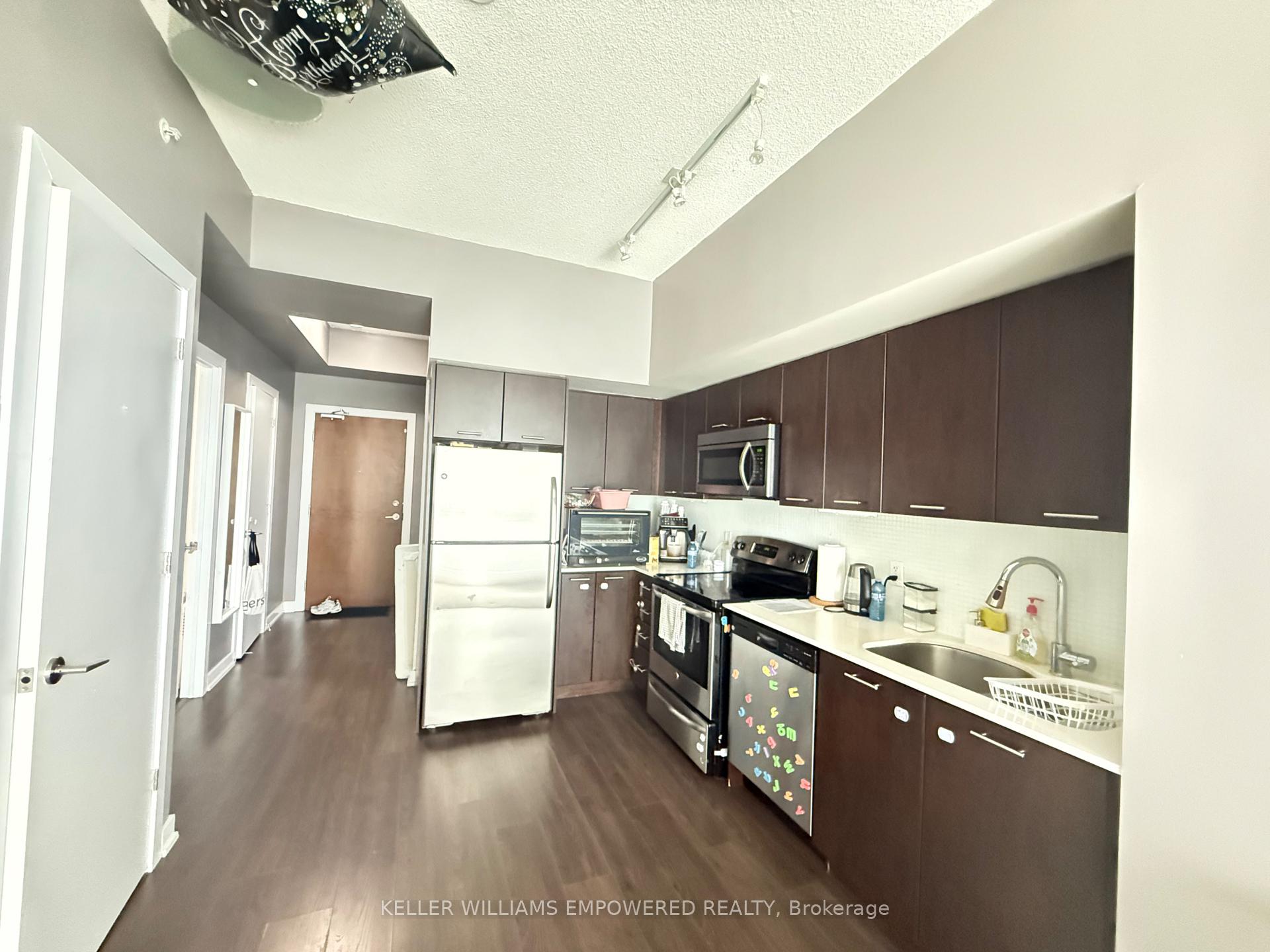 Front of Unit 2608, 2220 Lake Shore Boulevard West W