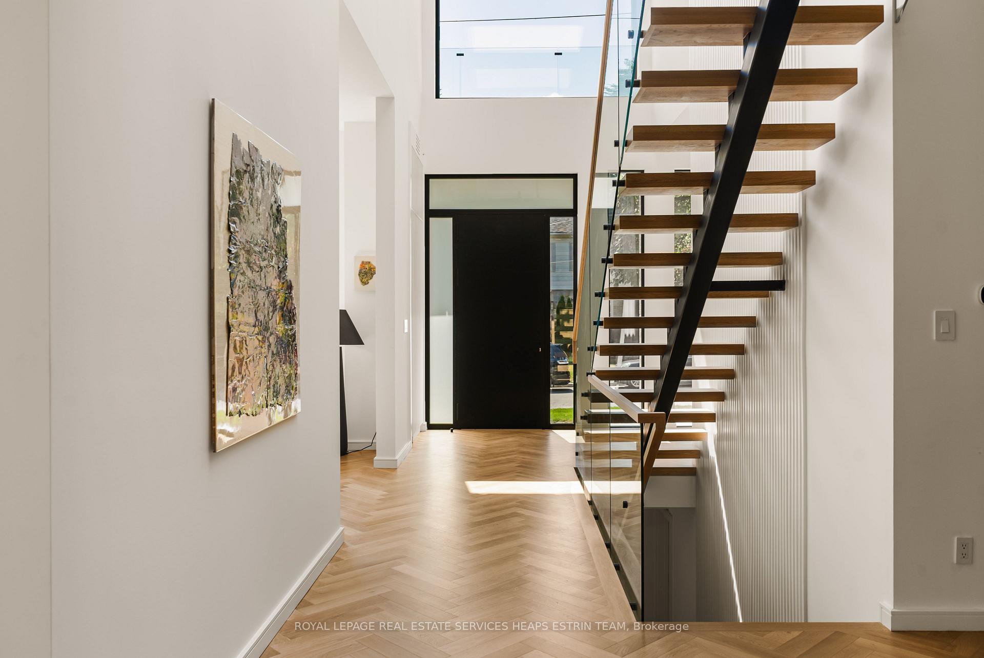 Photo 5 of 7 Lumley Avenue, Toronto, Leaside — HOMEH