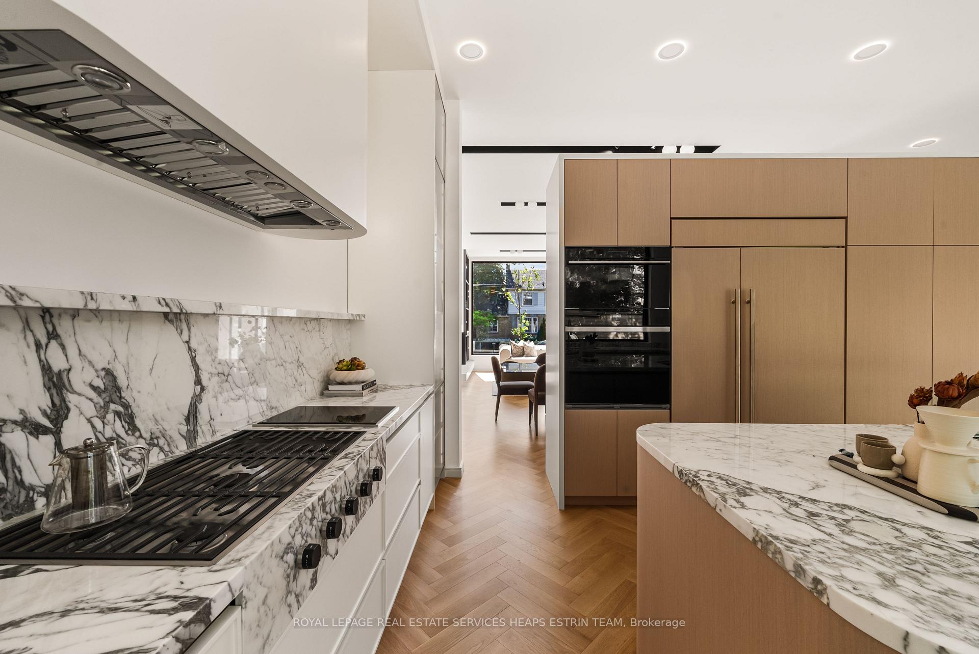 Photo 10 of 7 Lumley Avenue, Toronto, Leaside — HOMEH