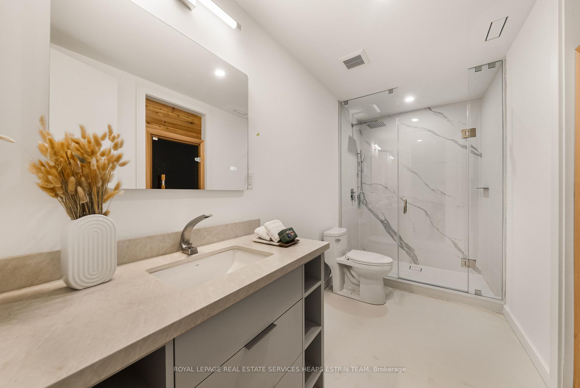Photo 39 of 7 Lumley Avenue, Toronto, Leaside — HOMEH