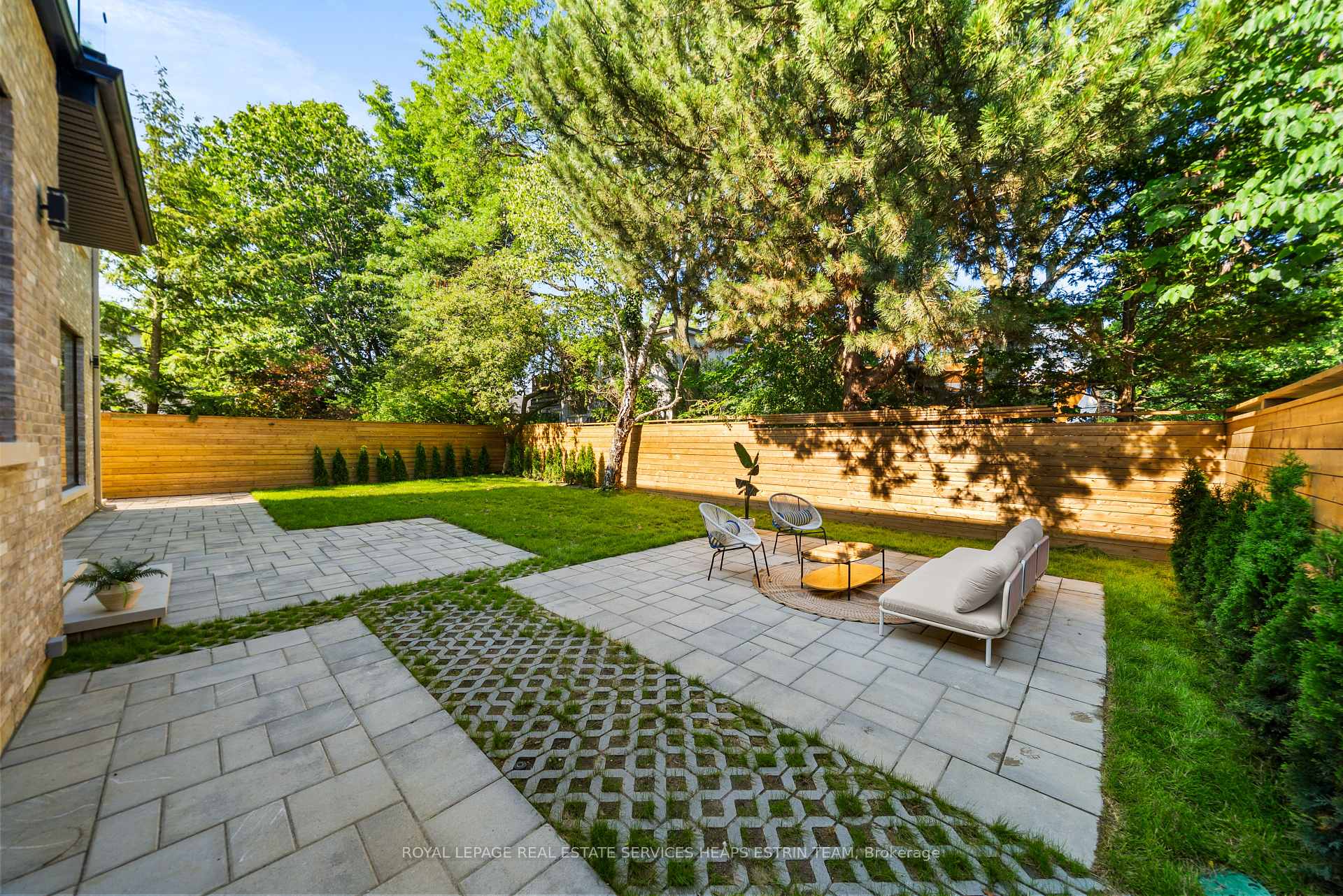 Photo 45 of 7 Lumley Avenue, Toronto, Leaside — HOMEH