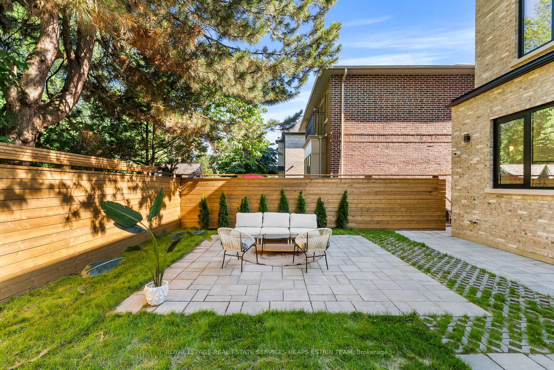 Photo 46 of 7 Lumley Avenue, Toronto, Leaside — HOMEH