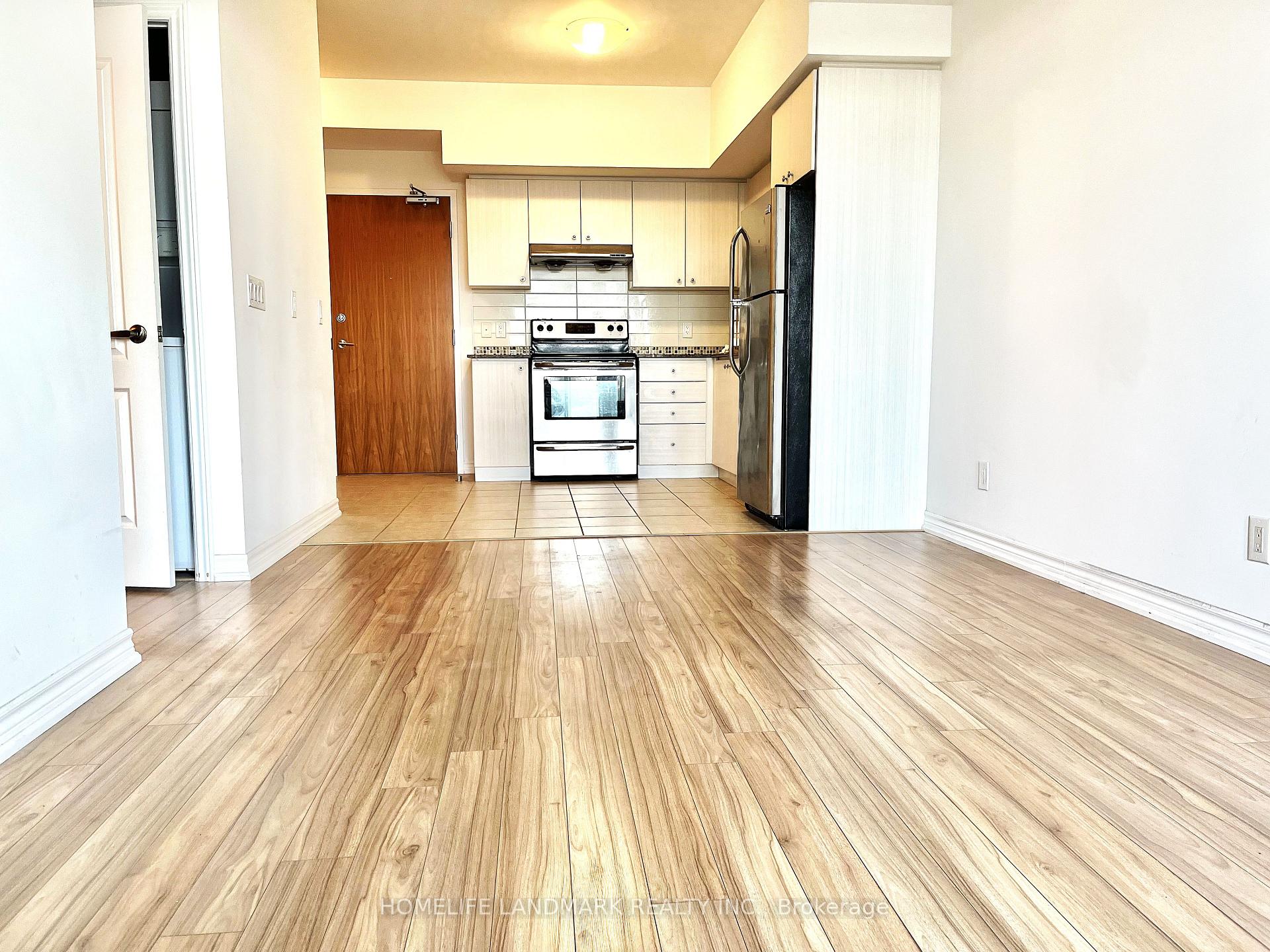 Photo 4 of Unit 821, 8323 Kennedy Road W, Markham, Village Green-South Unionville — HOMEH