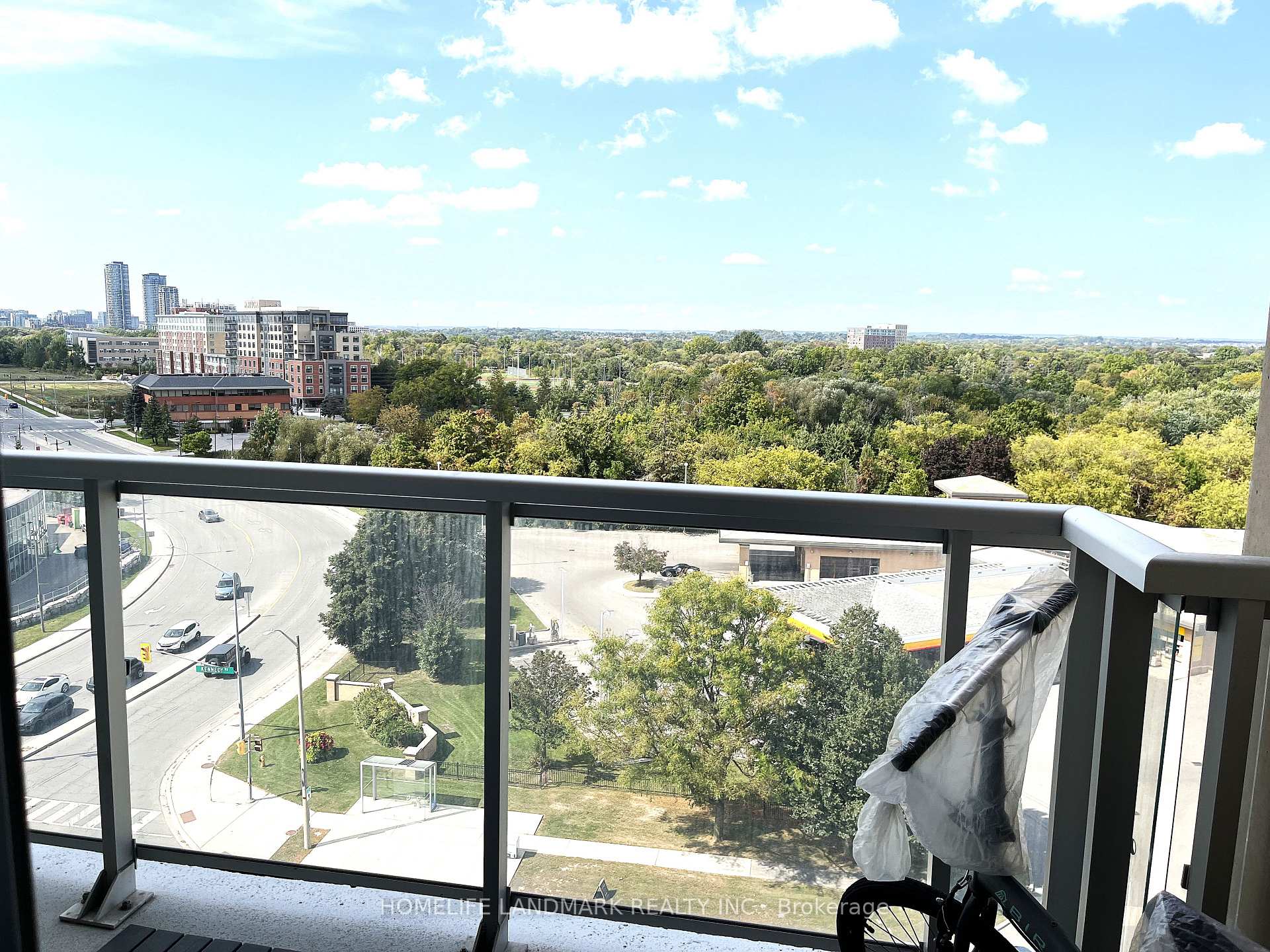 Photo 9 of Unit 821, 8323 Kennedy Road W, Markham, Village Green-South Unionville — HOMEH