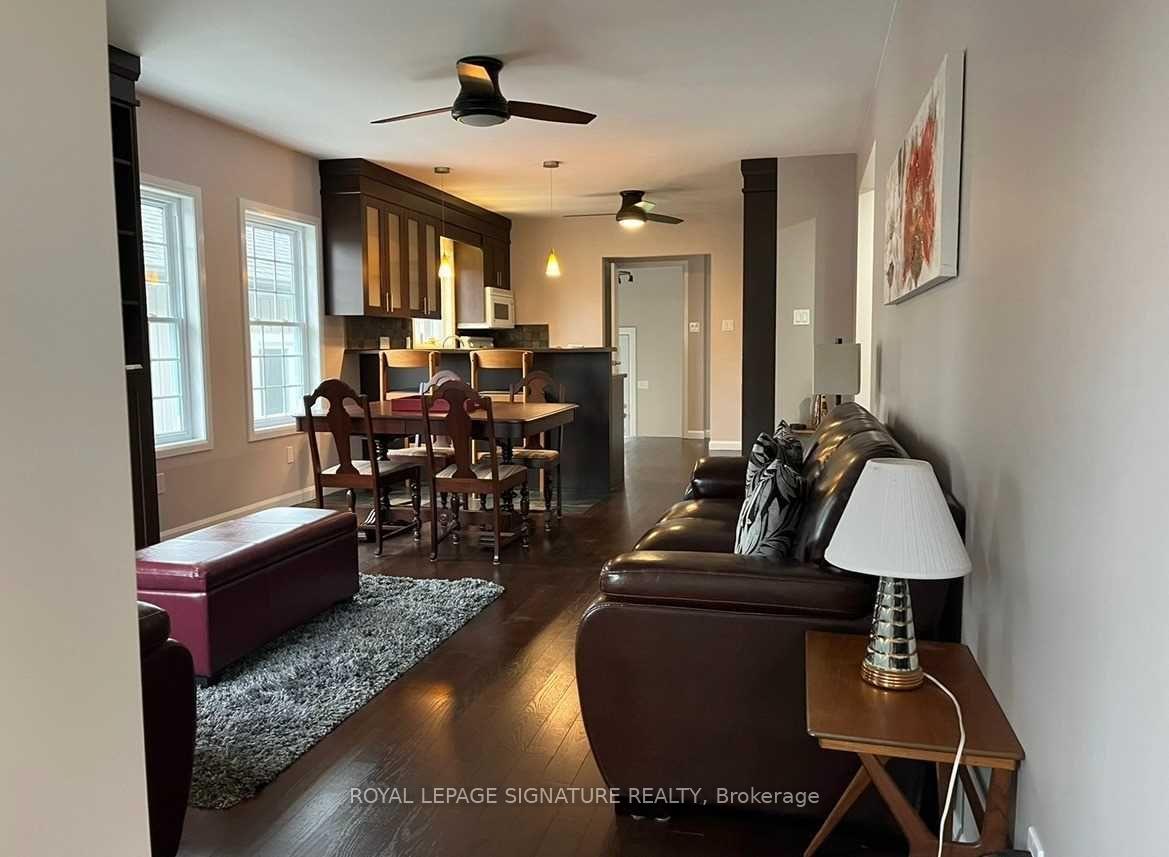 Photo 5 of 40 Amiens Road E, Scarborough, West Hill — HOMEH