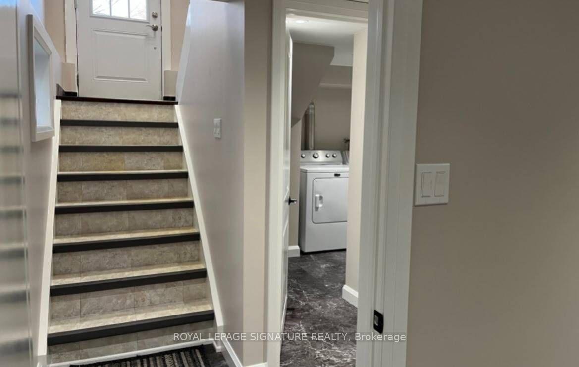 Photo 18 of 40 Amiens Road E, Scarborough, West Hill — HOMEH