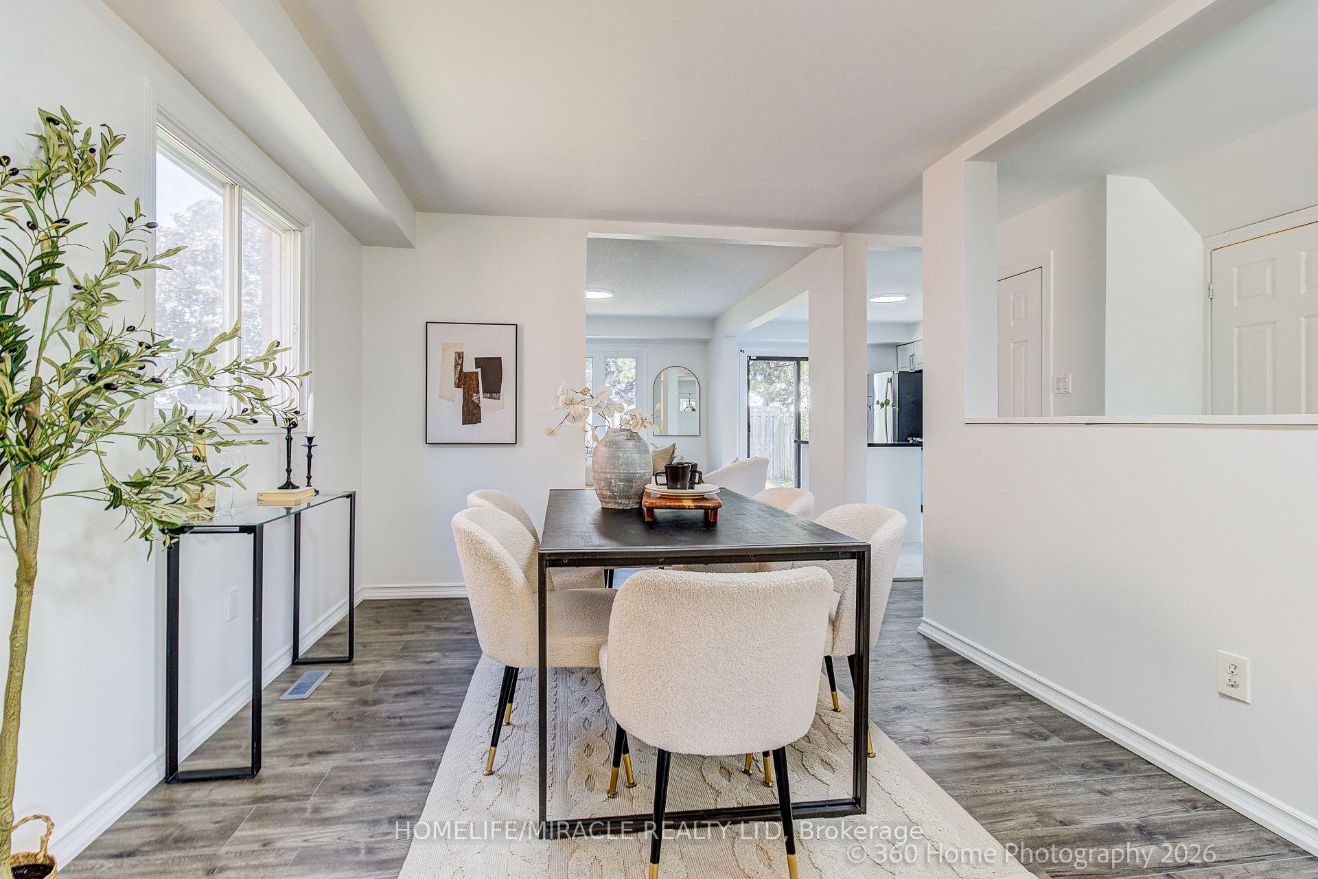 Photo 5 of 25 Chalmers Crescent, Ajax, Central — HOMEH