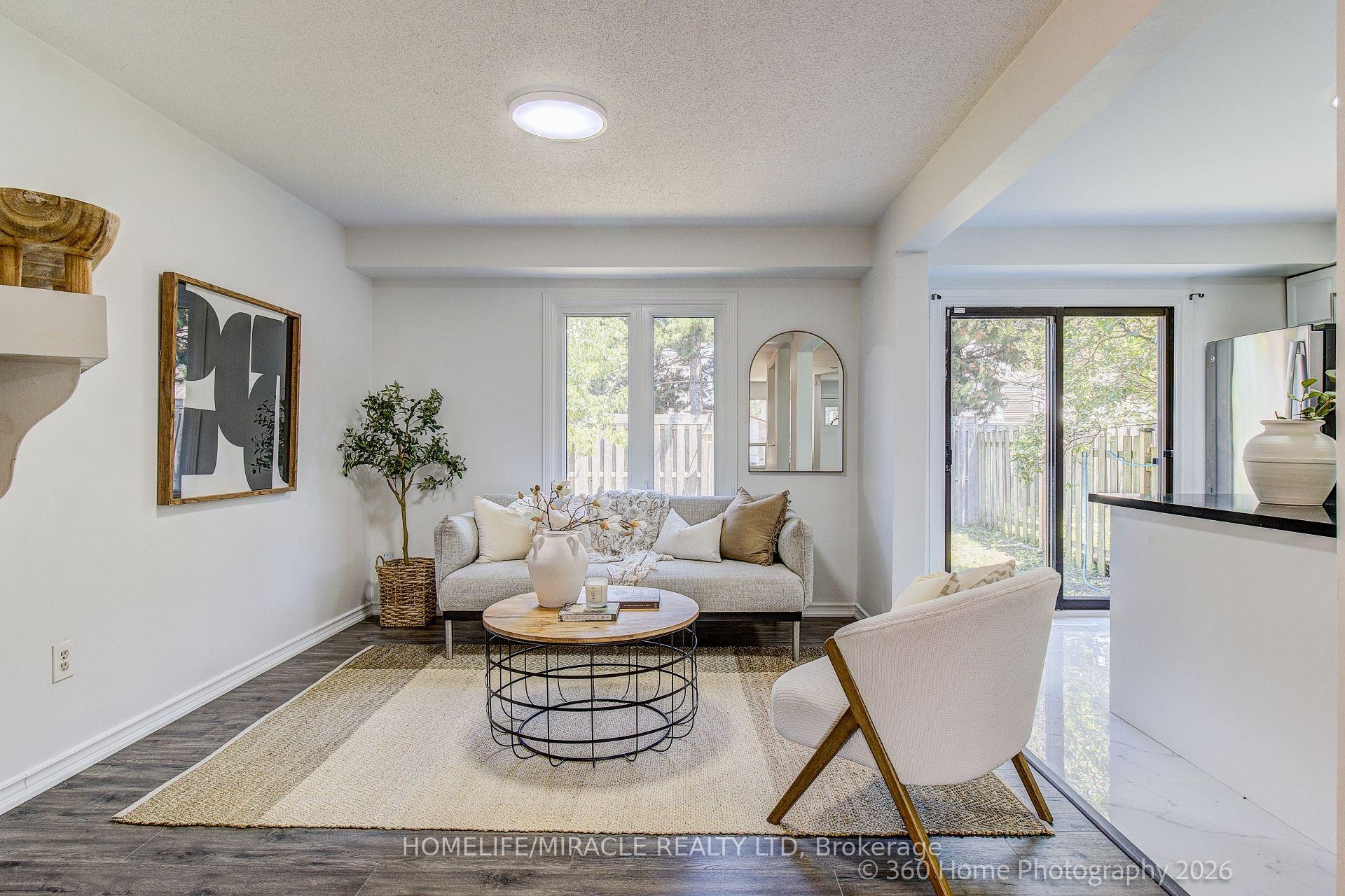 Photo 7 of 25 Chalmers Crescent, Ajax, Central — HOMEH