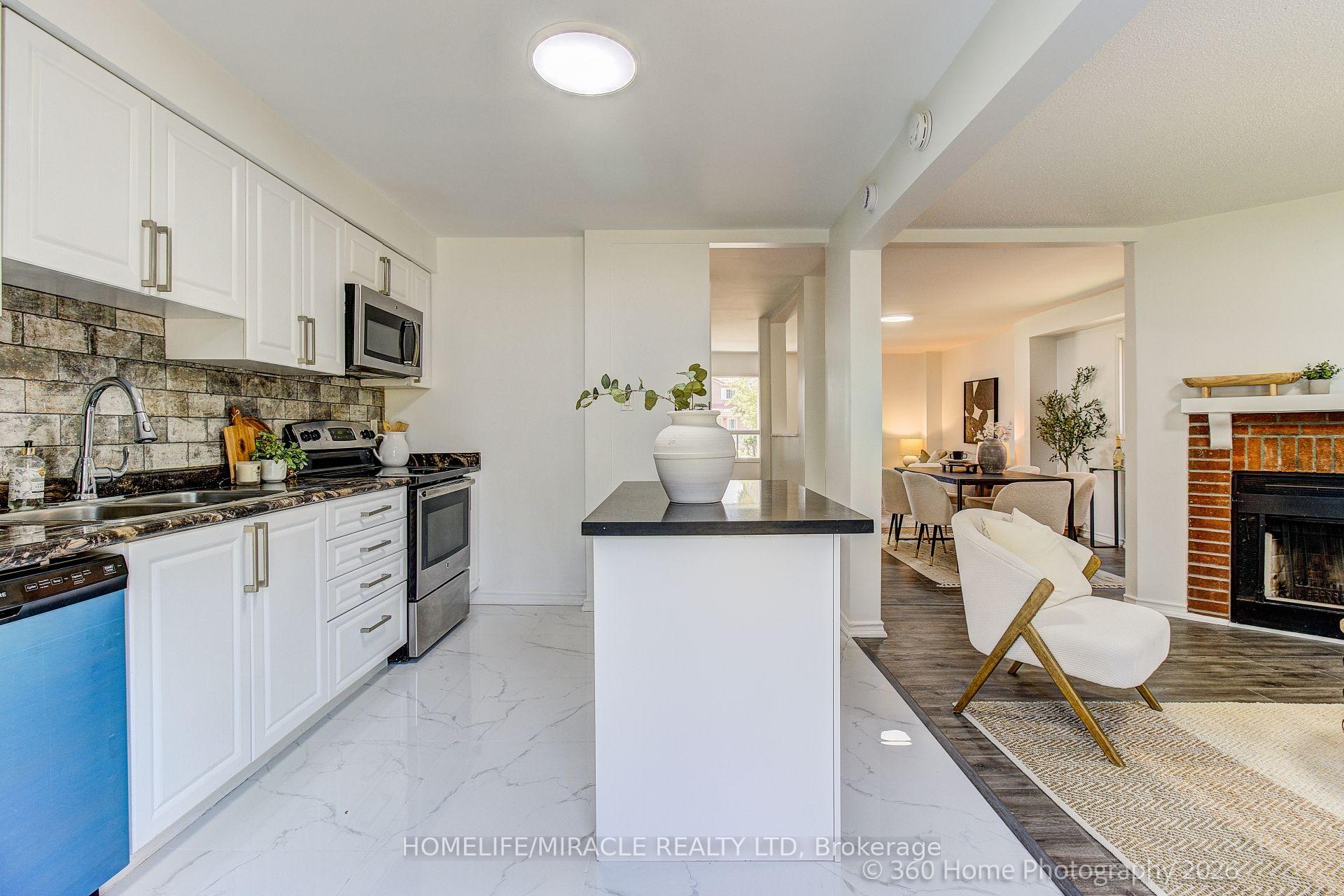 Photo 9 of 25 Chalmers Crescent, Ajax, Central — HOMEH