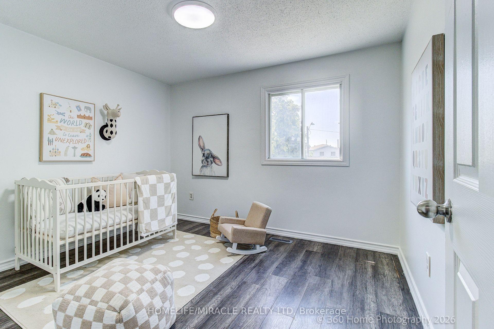 Photo 18 of 25 Chalmers Crescent, Ajax, Central — HOMEH