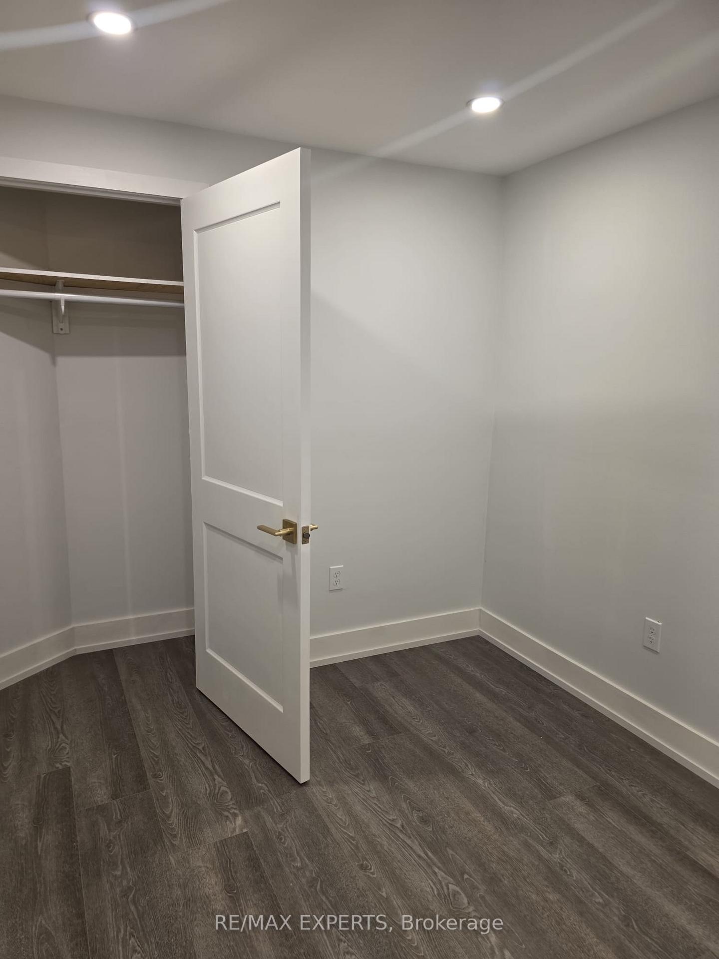 Photo 6 of Unit Bsmt, 3 Appleaire Crescent, Brampton, Sandringham-Wellington — HOMEH