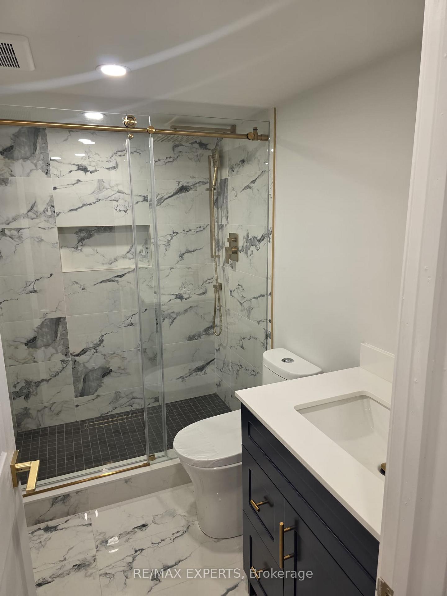 Photo 10 of Unit Bsmt, 3 Appleaire Crescent, Brampton, Sandringham-Wellington — HOMEH